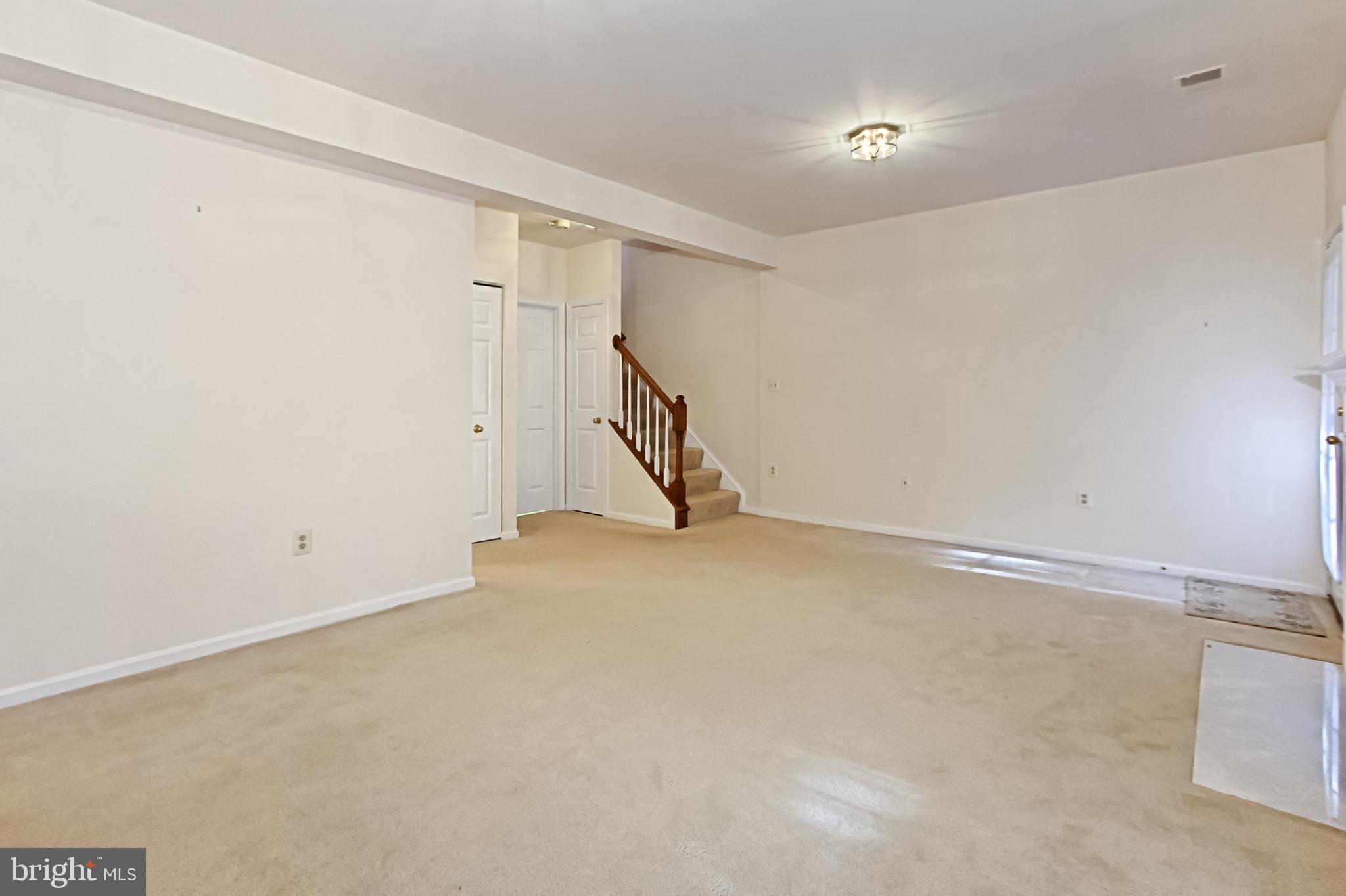 KINGSTOWNE - Residential Lease