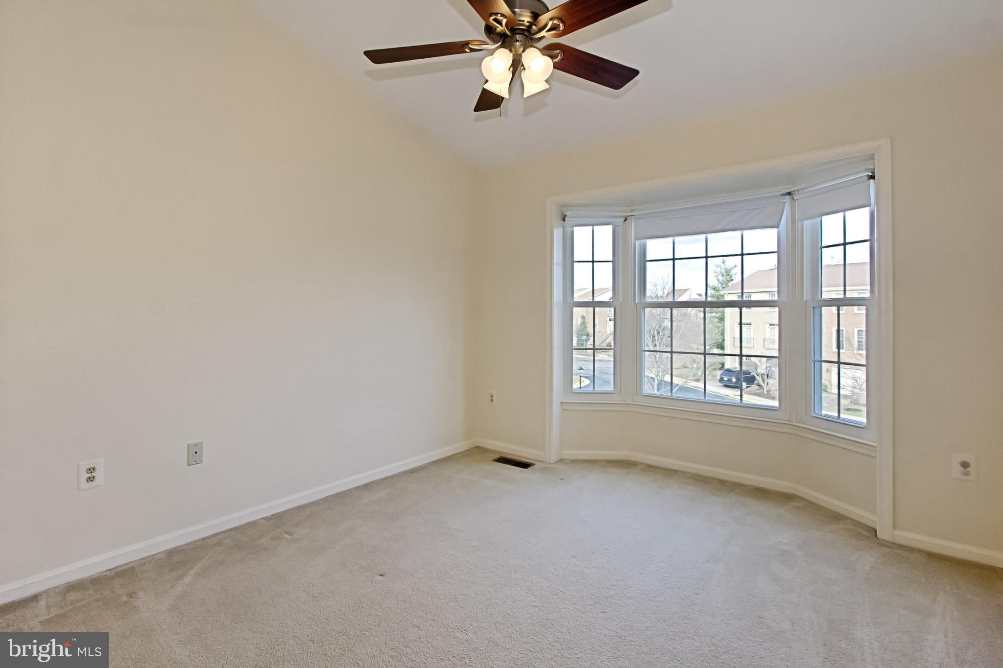 KINGSTOWNE - Residential Lease