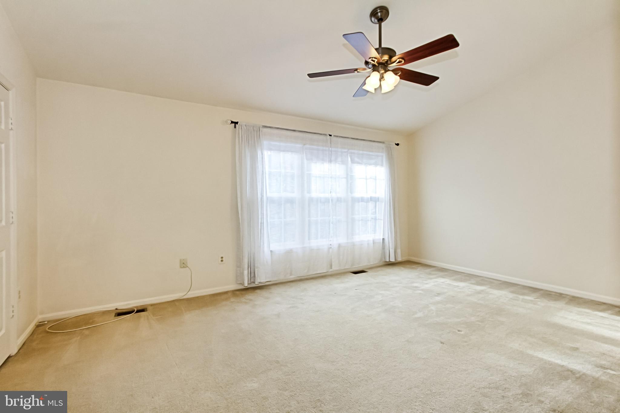 KINGSTOWNE - Residential Lease