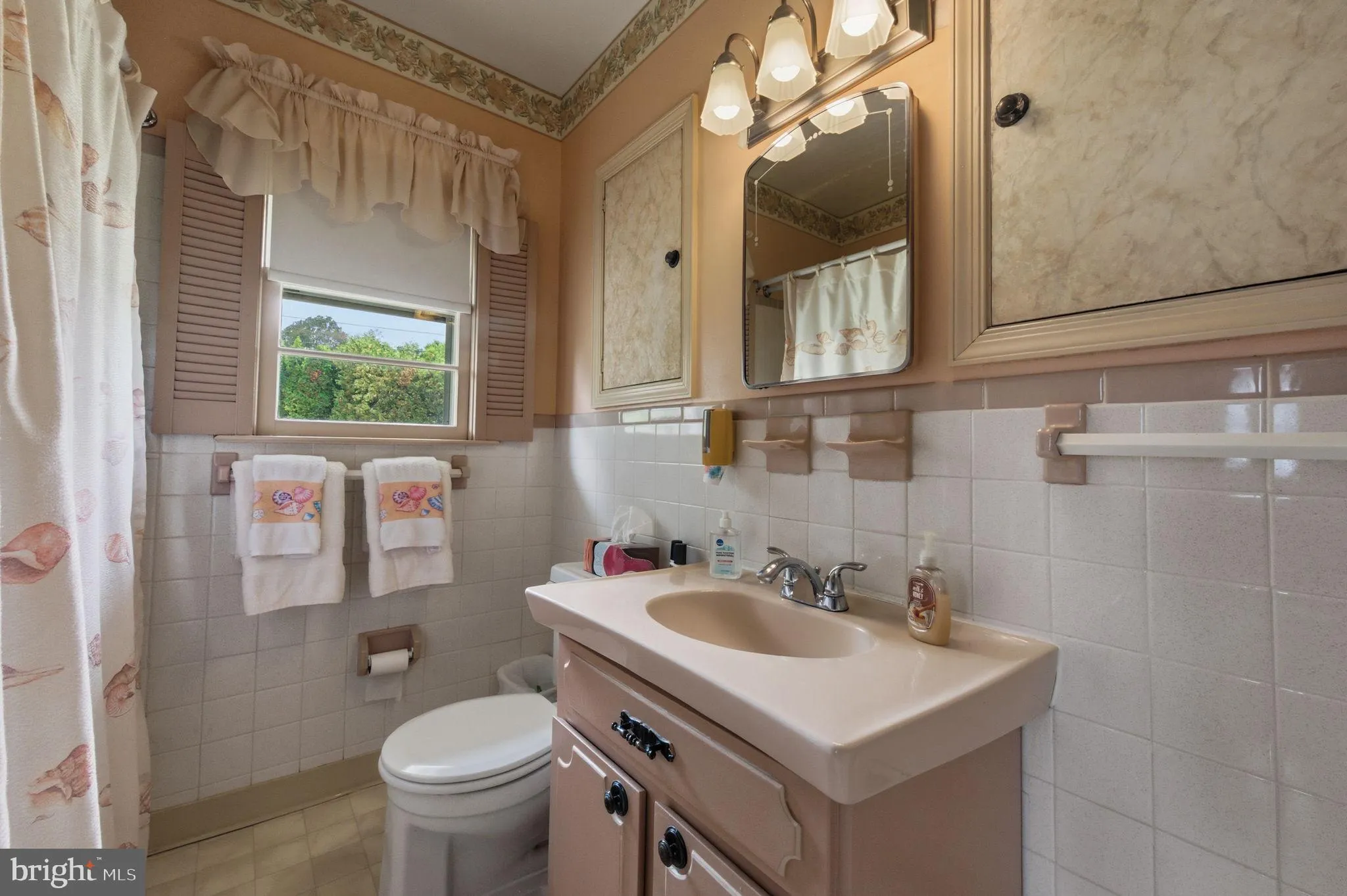 Wilmington, Delaware 19805, United States, 3 Bedrooms Bedrooms, ,1 BathroomBathrooms,Residential,Coming Soon,232211