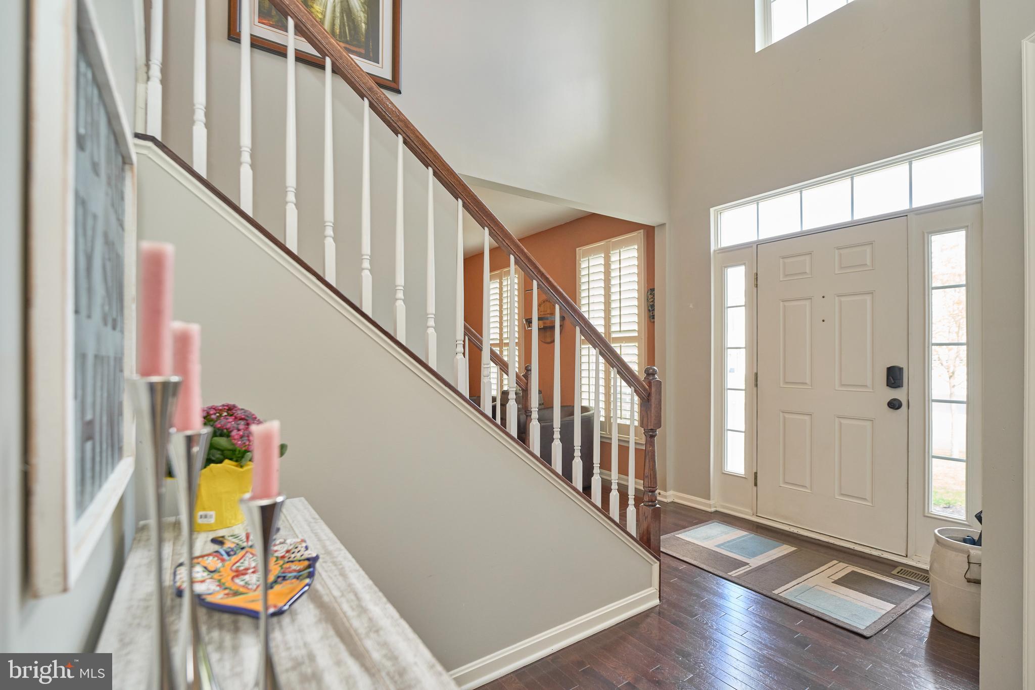 LAKE POINT ROUND HILL - Residential