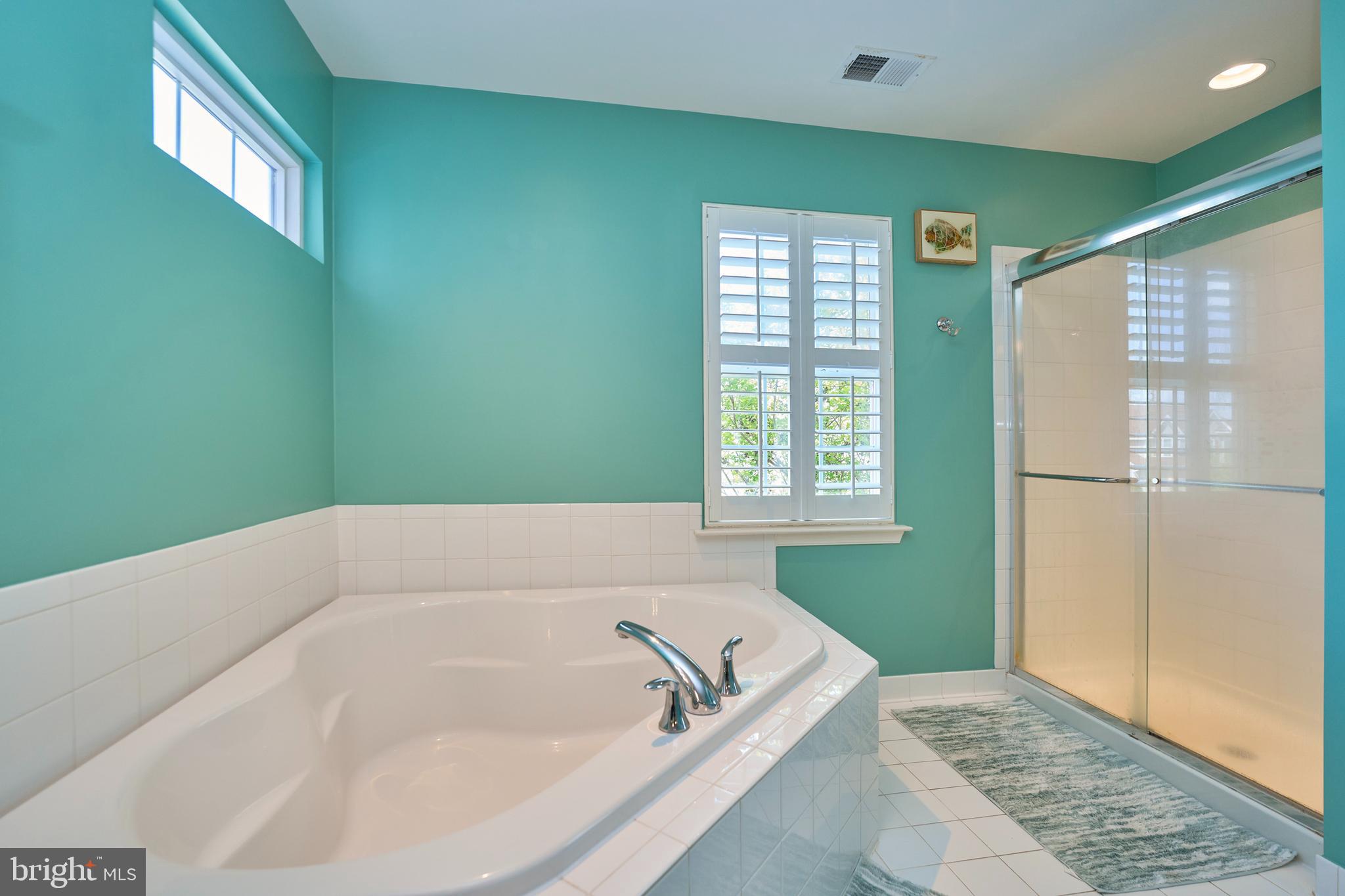 LAKE POINT ROUND HILL - Residential