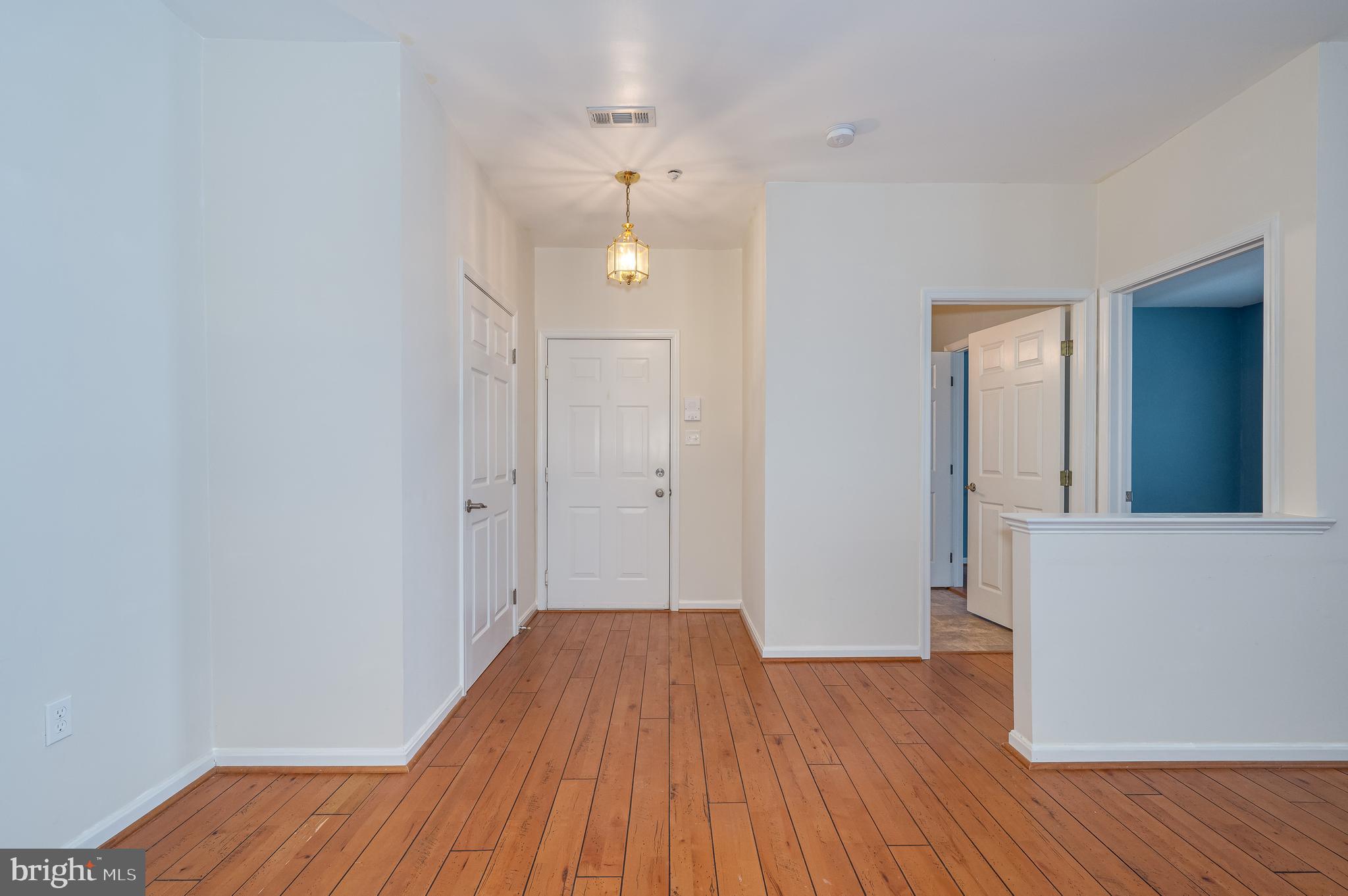 WATERSIDE - Residential