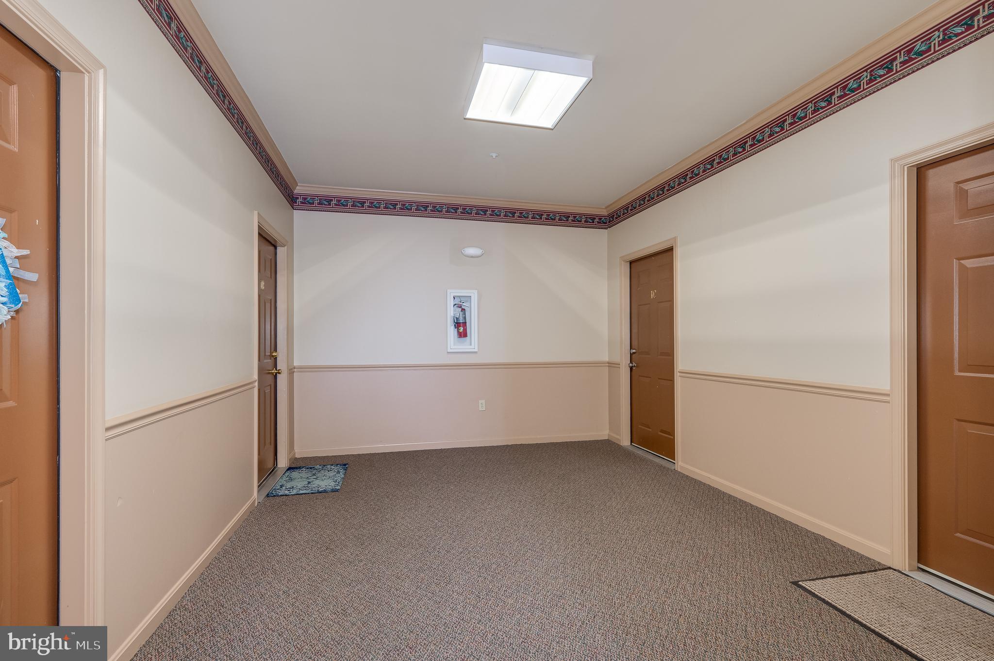 WATERSIDE - Residential