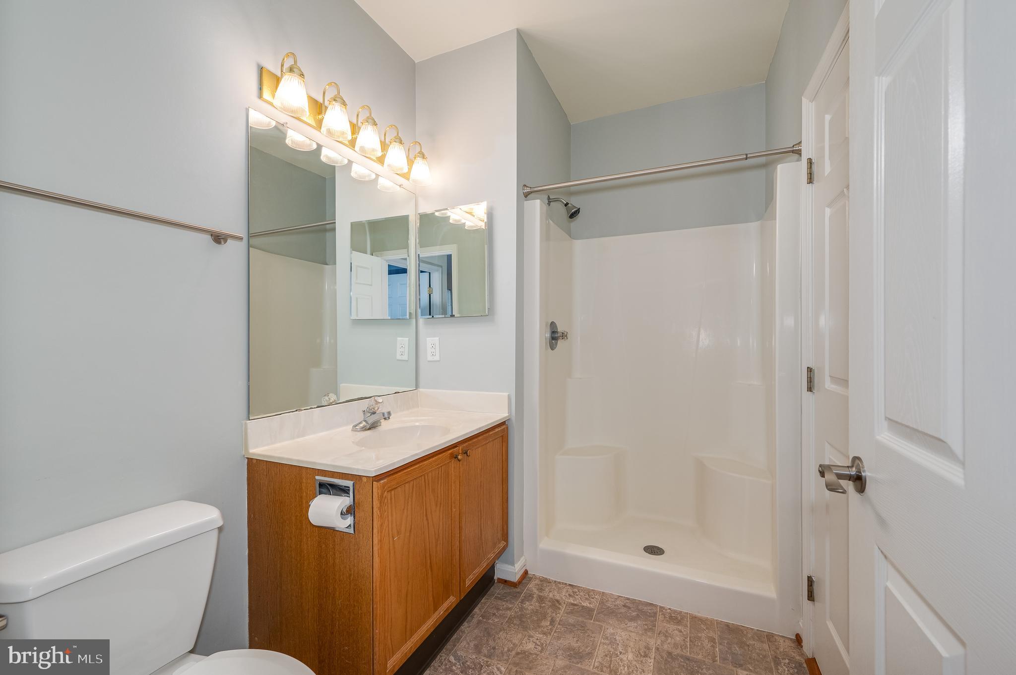 WATERSIDE - Residential