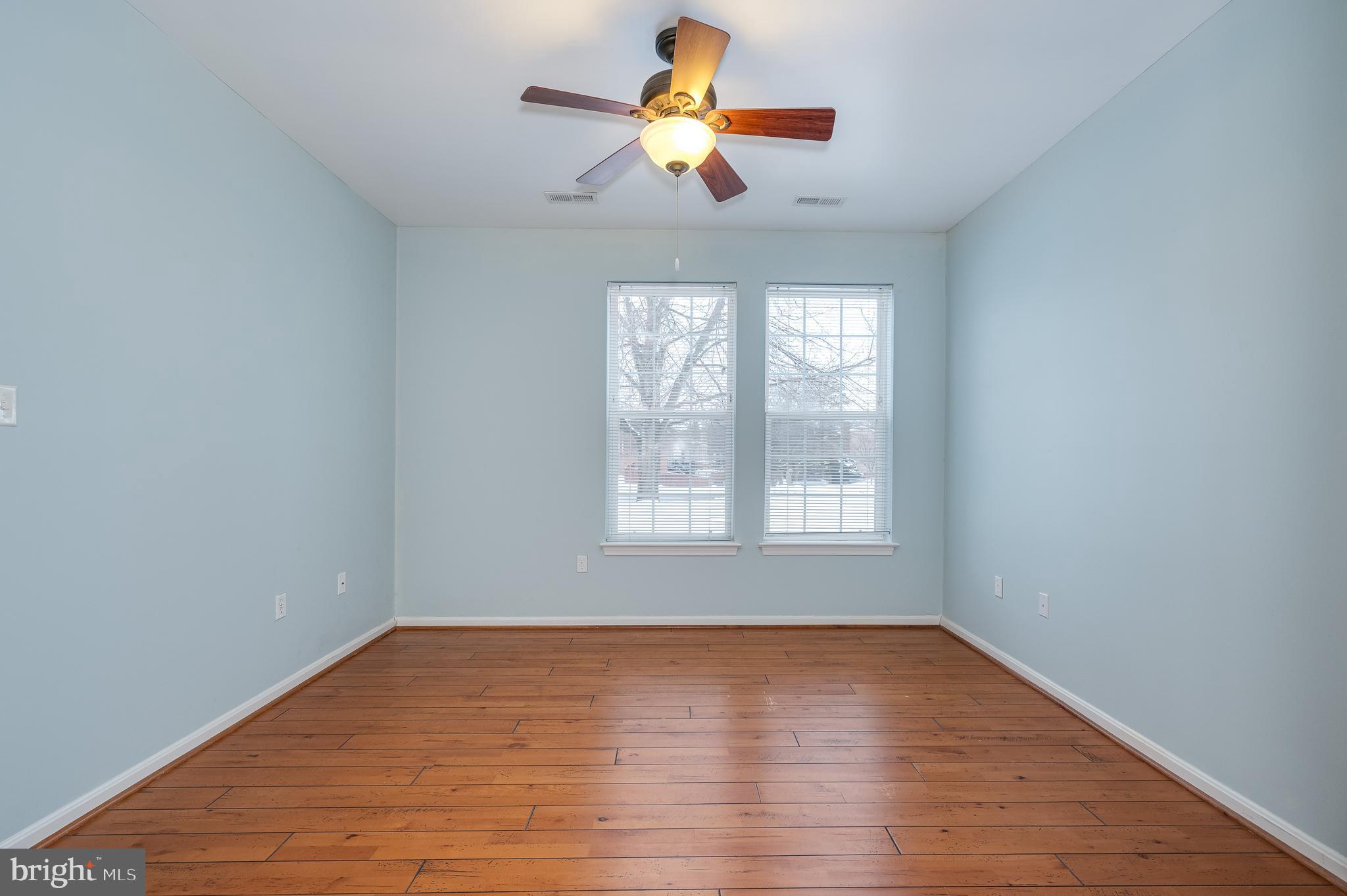 WATERSIDE - Residential