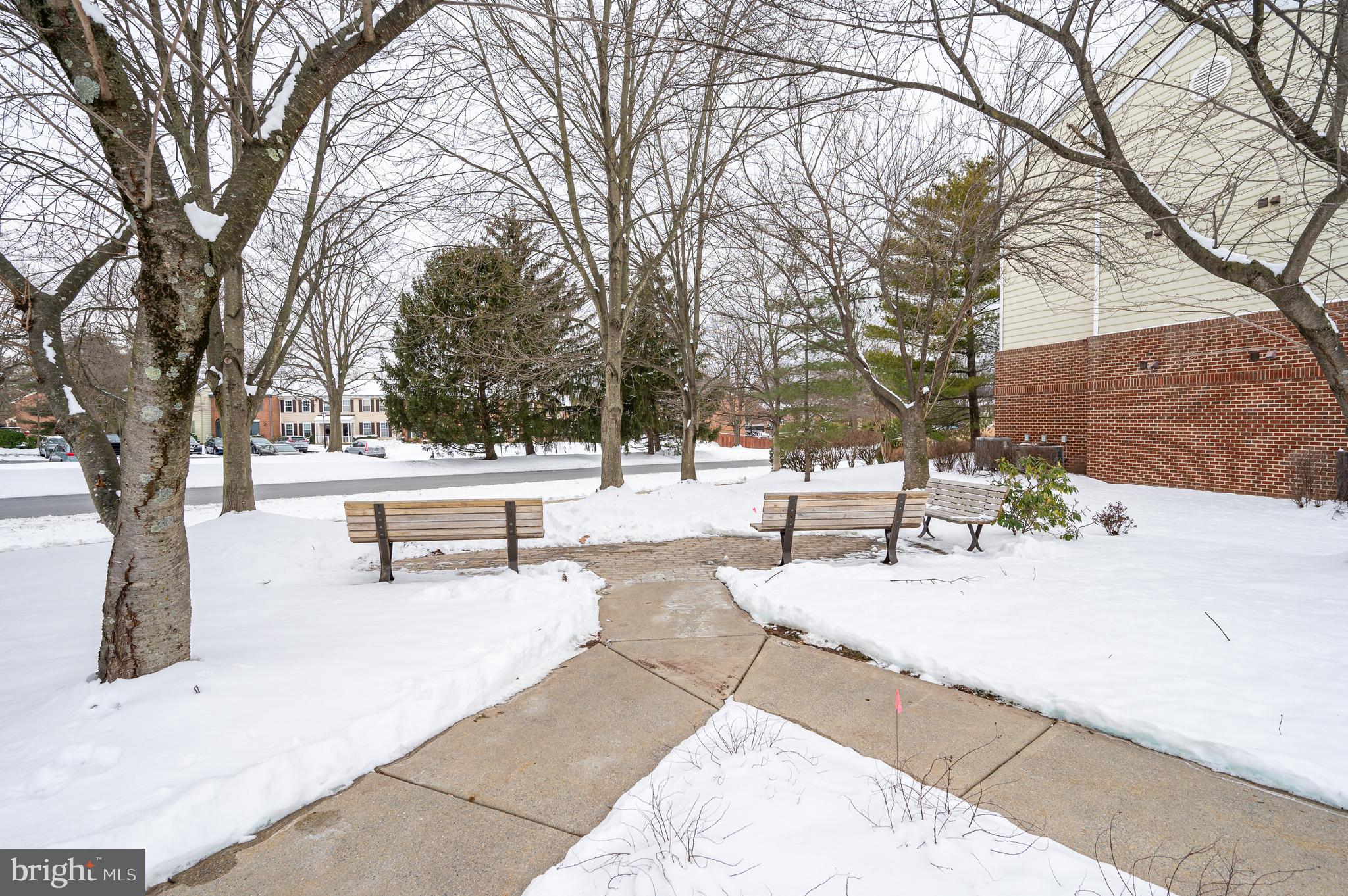 WATERSIDE - Residential