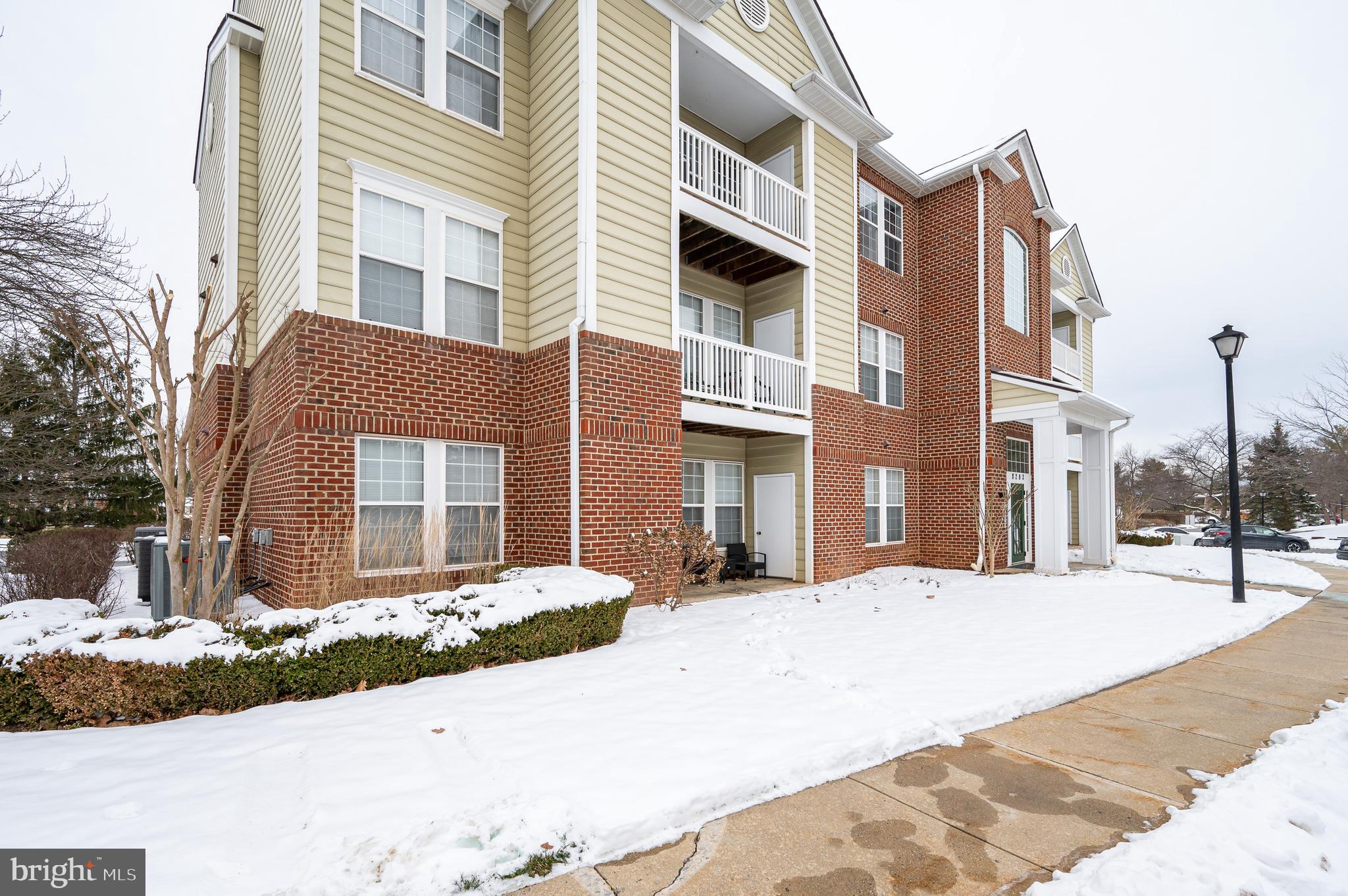 WATERSIDE - Residential