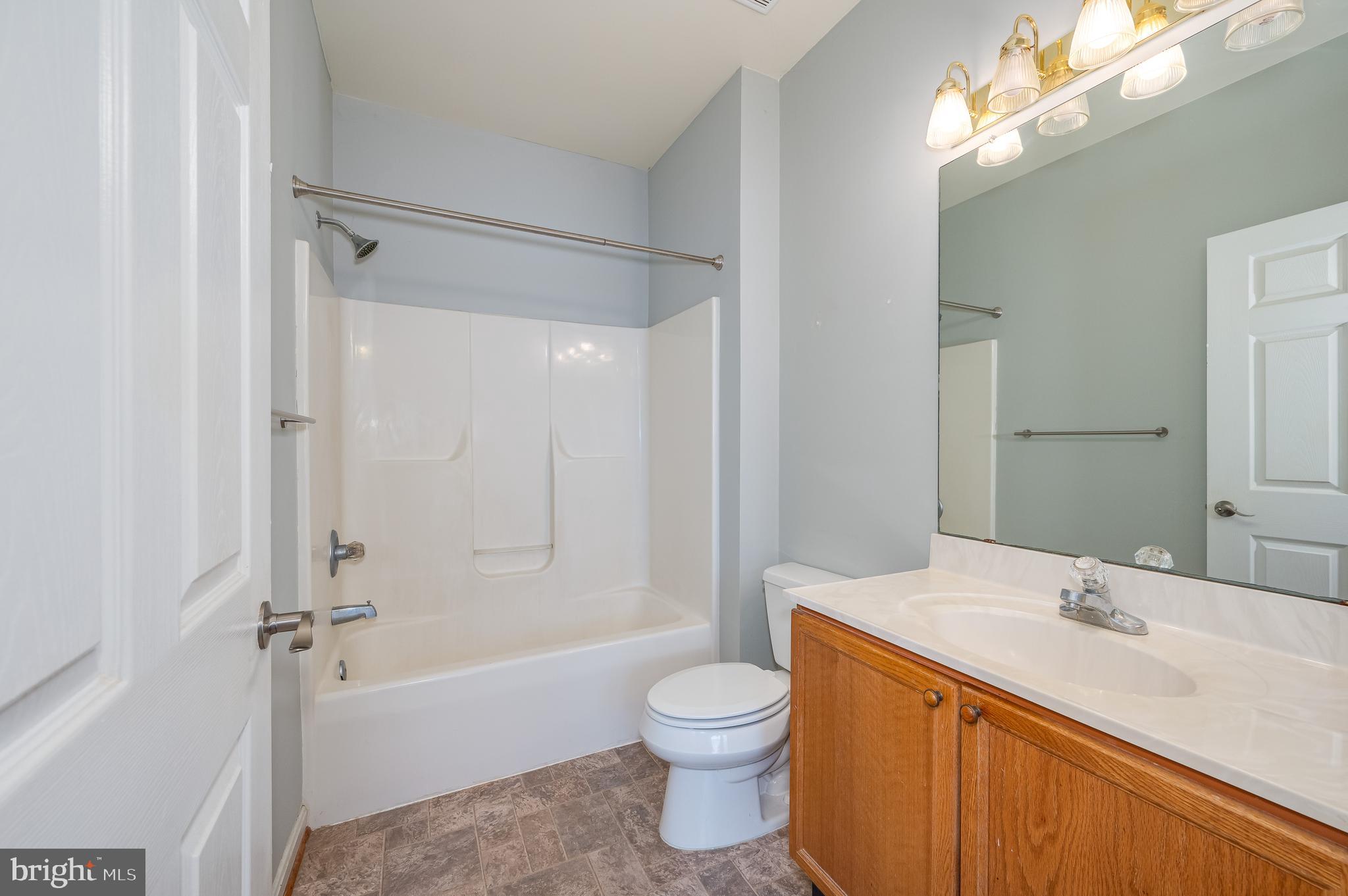 WATERSIDE - Residential