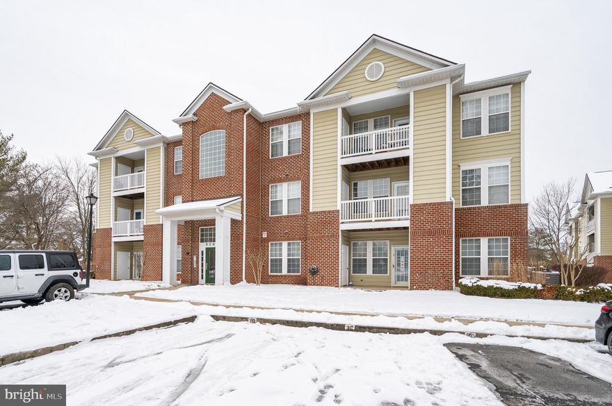 Located in the highly desirable Waterside Condos, this first floor condo offers you the convenience of being close to all shopping, dining, and commuting routes without the city taxes! This unit features an open concept floor plan with 2 bedrooms and 2 bathrooms. The kitchen, living, and dining areas separate the two bedrooms and bathrooms for added privacy. You'll love the walk-in closet in the primary bedroom as well as the primary bathroom. Just off the living room sliding door you’ll find a private patio and storage area that overlooks the common area. As a bonus, this home has a newer HVAC (2023) for ultimate comfort. There is assigned parking in front of the building and plenty of visitor parking. The Waterside amenities include a pool, tennis courts, a walking path, tot lot, and much more. Don't miss this one!