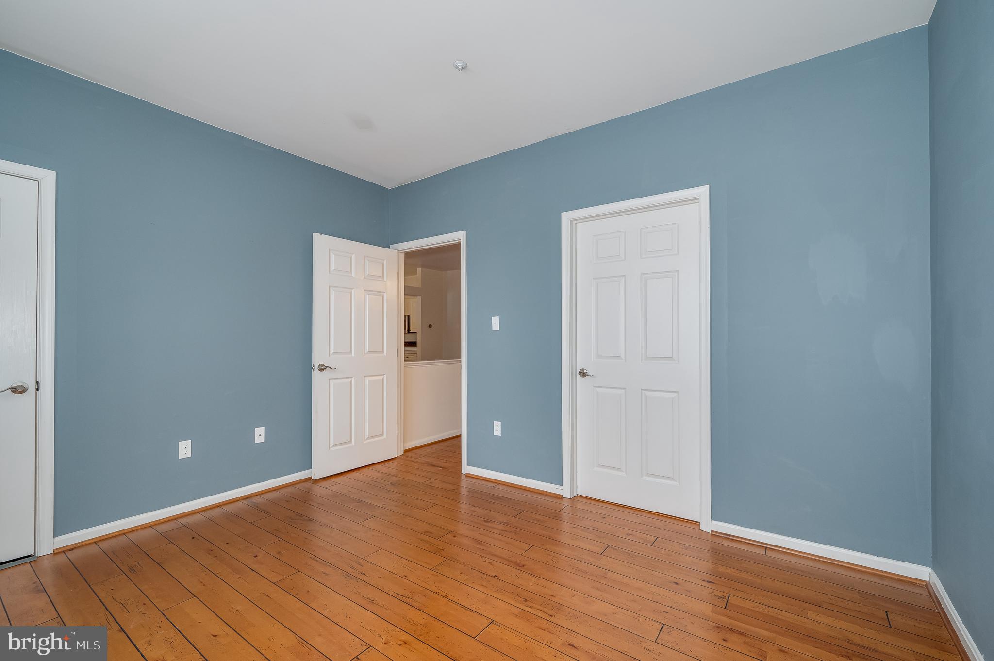 WATERSIDE - Residential