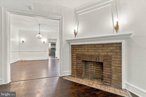 Townhouse For Sale - 6421 Chew Avenue<br/> PHILADELPHIA, PA 19119