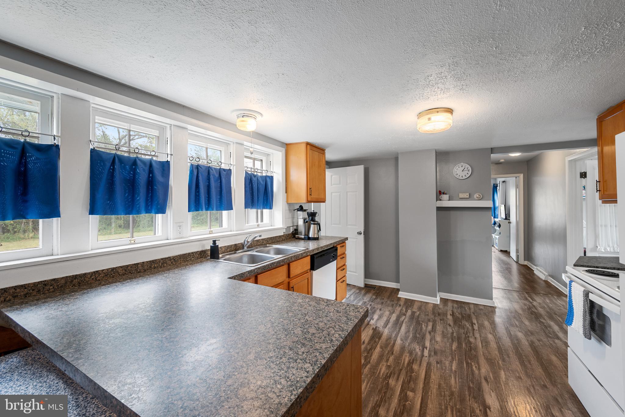 CEDAR RIDGE - Residential