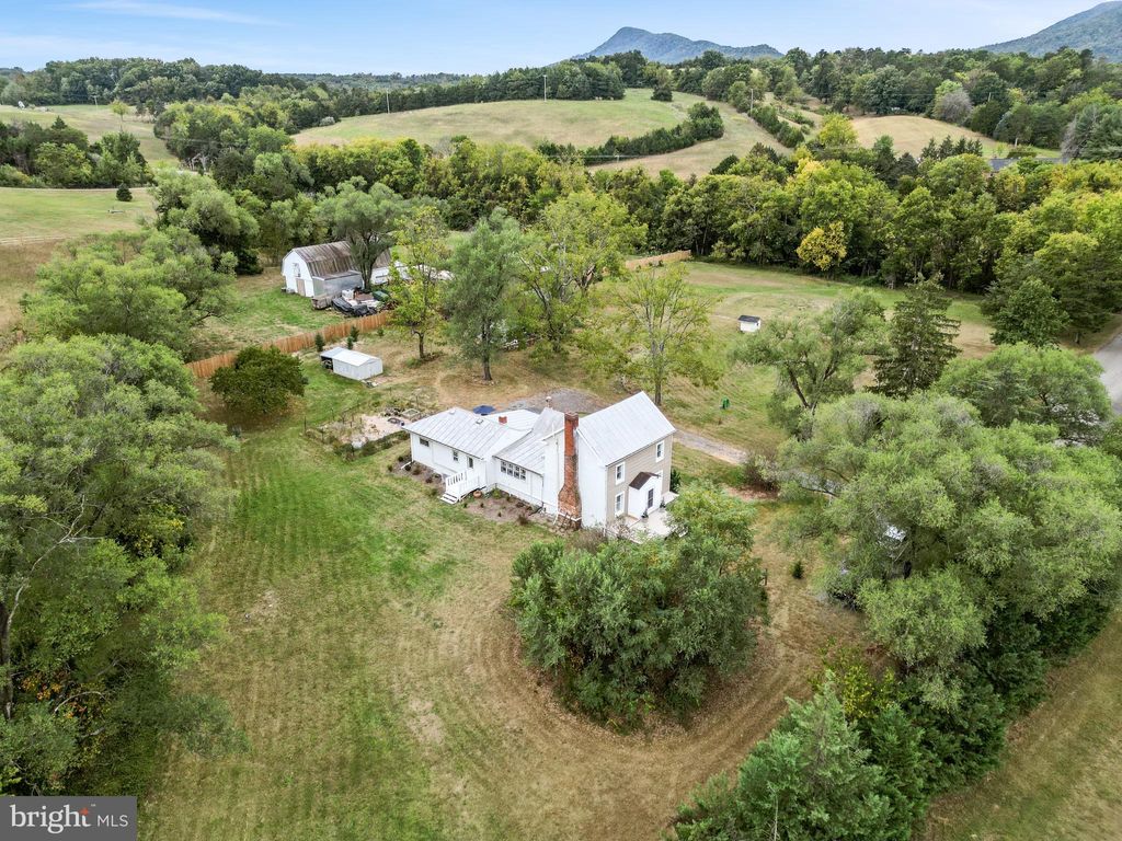 Photo of 100 Shady Lane, STRASBURG, VA 22657 (MLS # VAWR2012284)