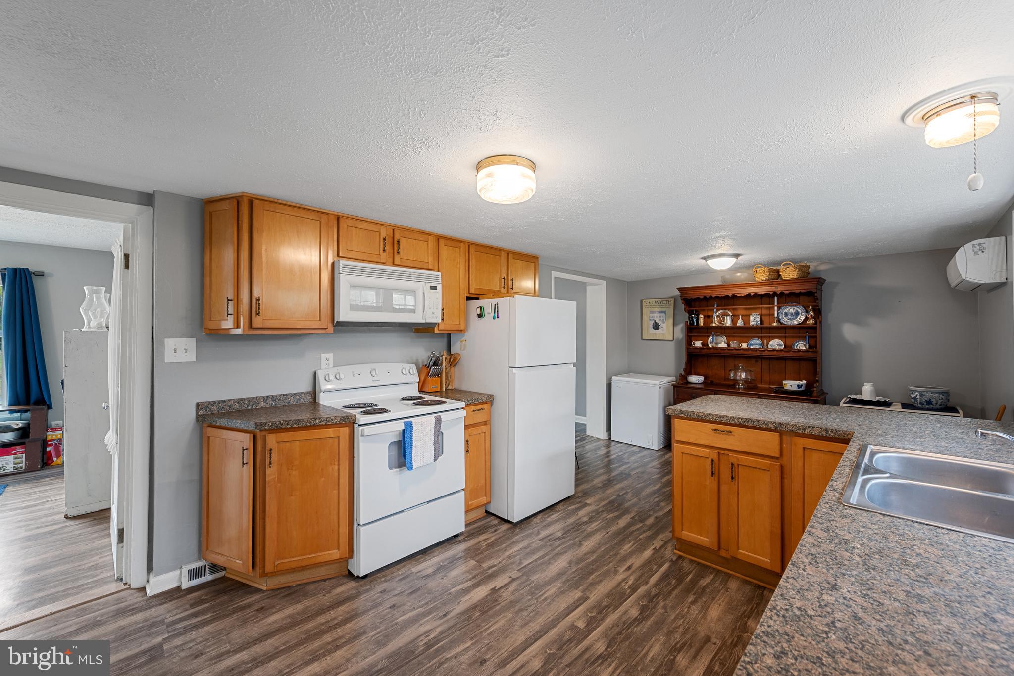 CEDAR RIDGE - Residential