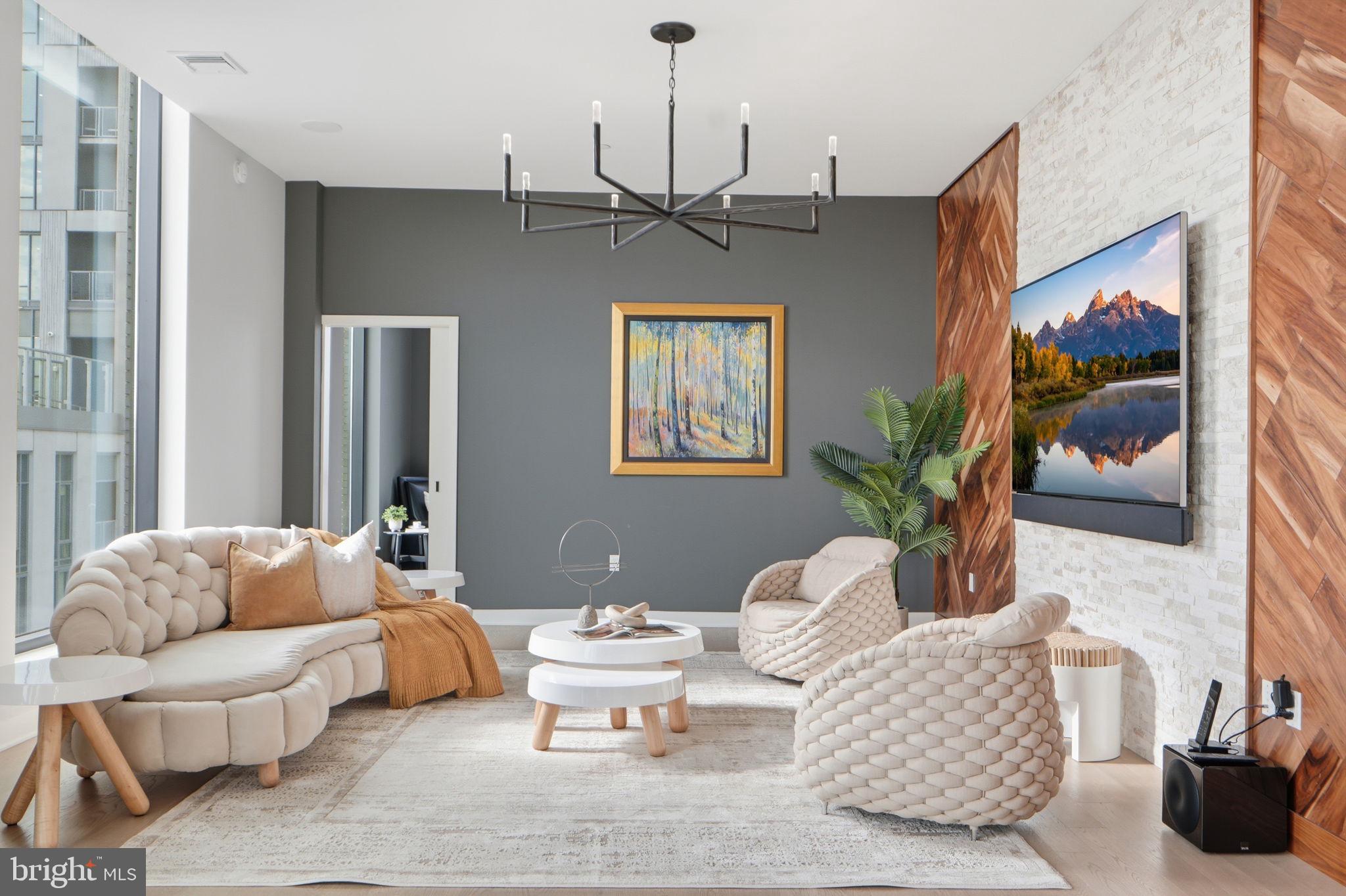 THE BORO TYSONS - Residential