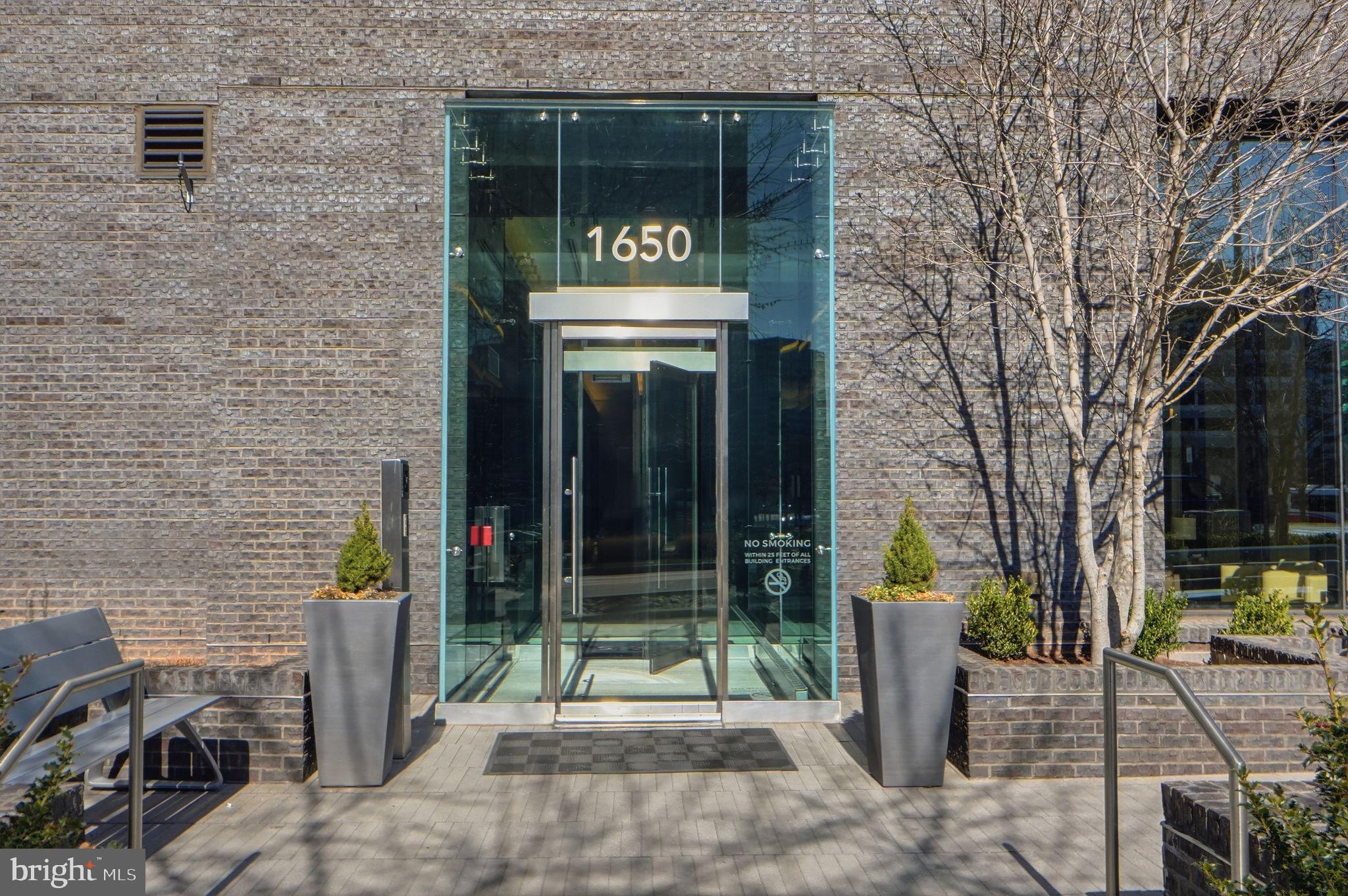 THE BORO TYSONS - Residential