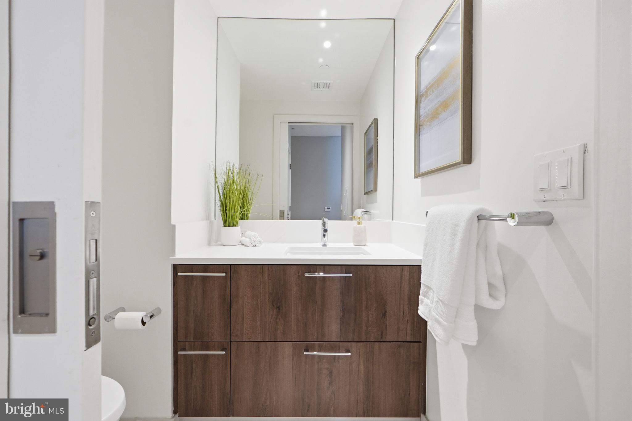 THE BORO TYSONS - Residential