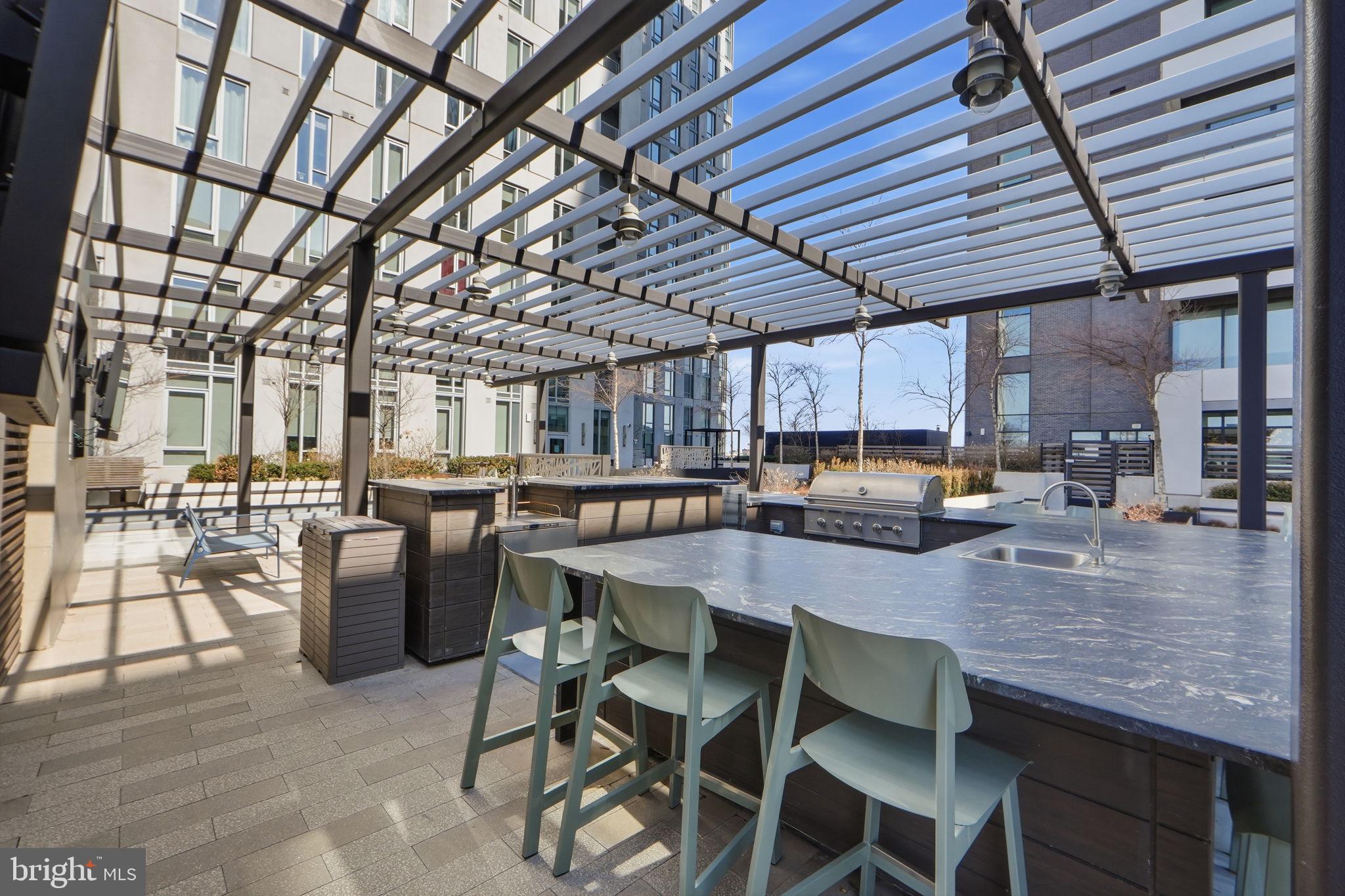 THE BORO TYSONS - Residential