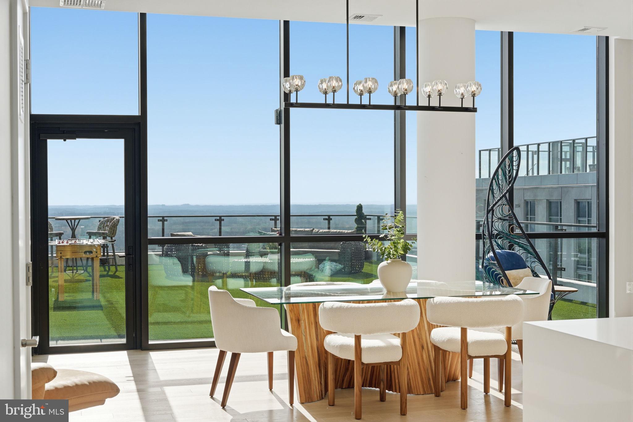 THE BORO TYSONS - Residential