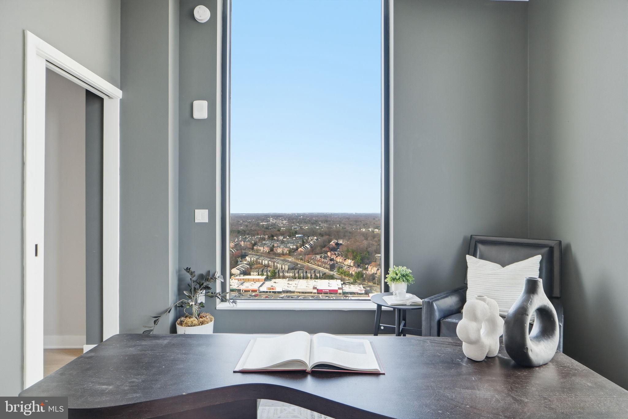 THE BORO TYSONS - Residential