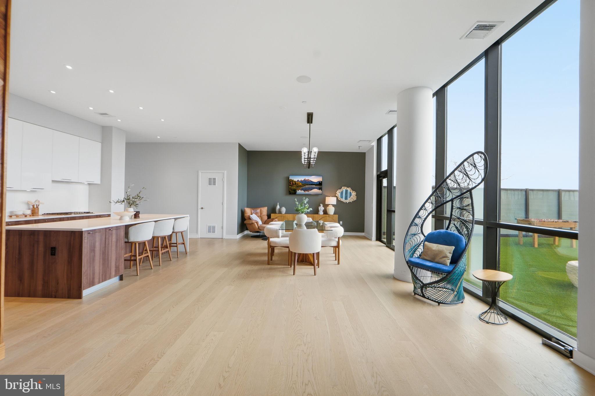 THE BORO TYSONS - Residential