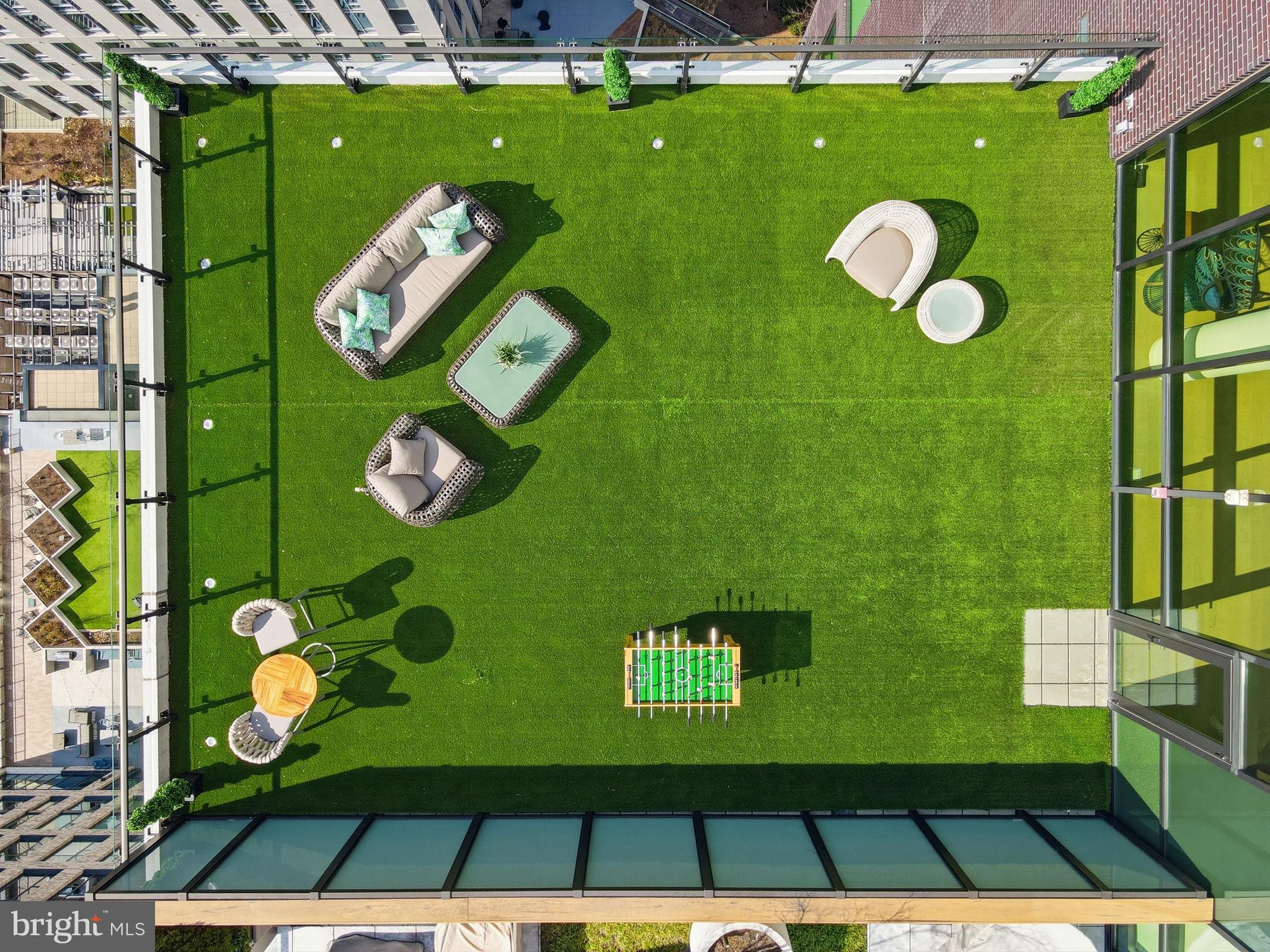 THE BORO TYSONS - Residential