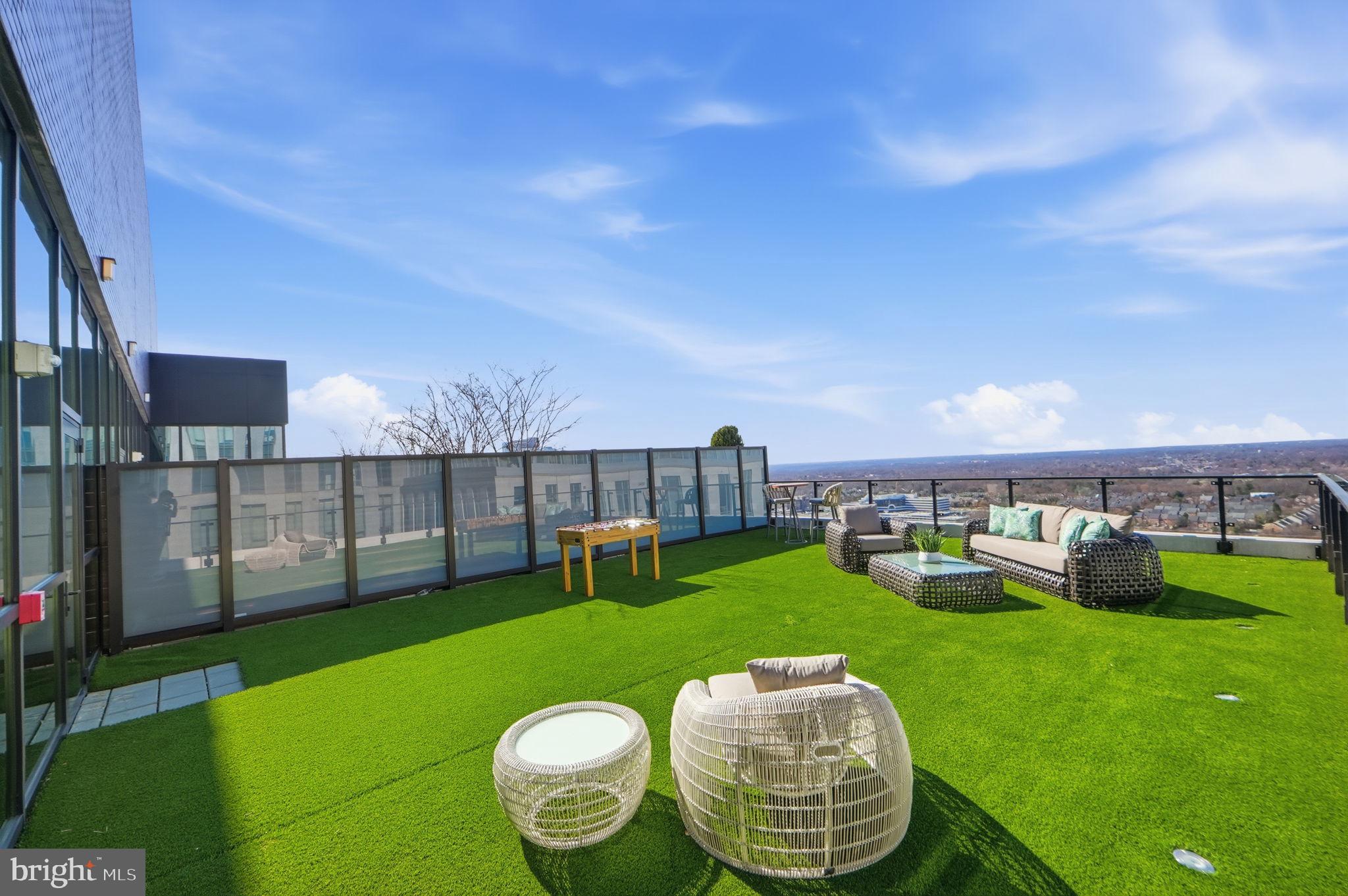 THE BORO TYSONS - Residential