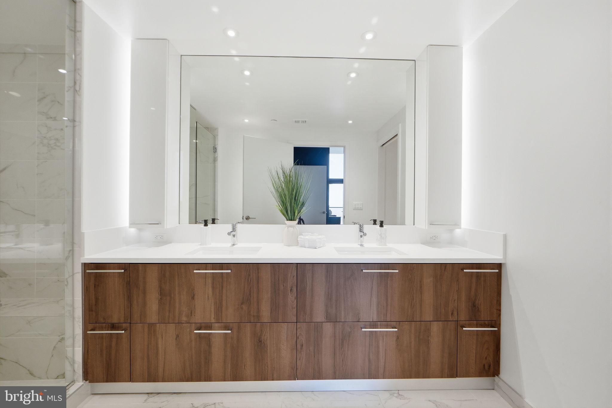 THE BORO TYSONS - Residential