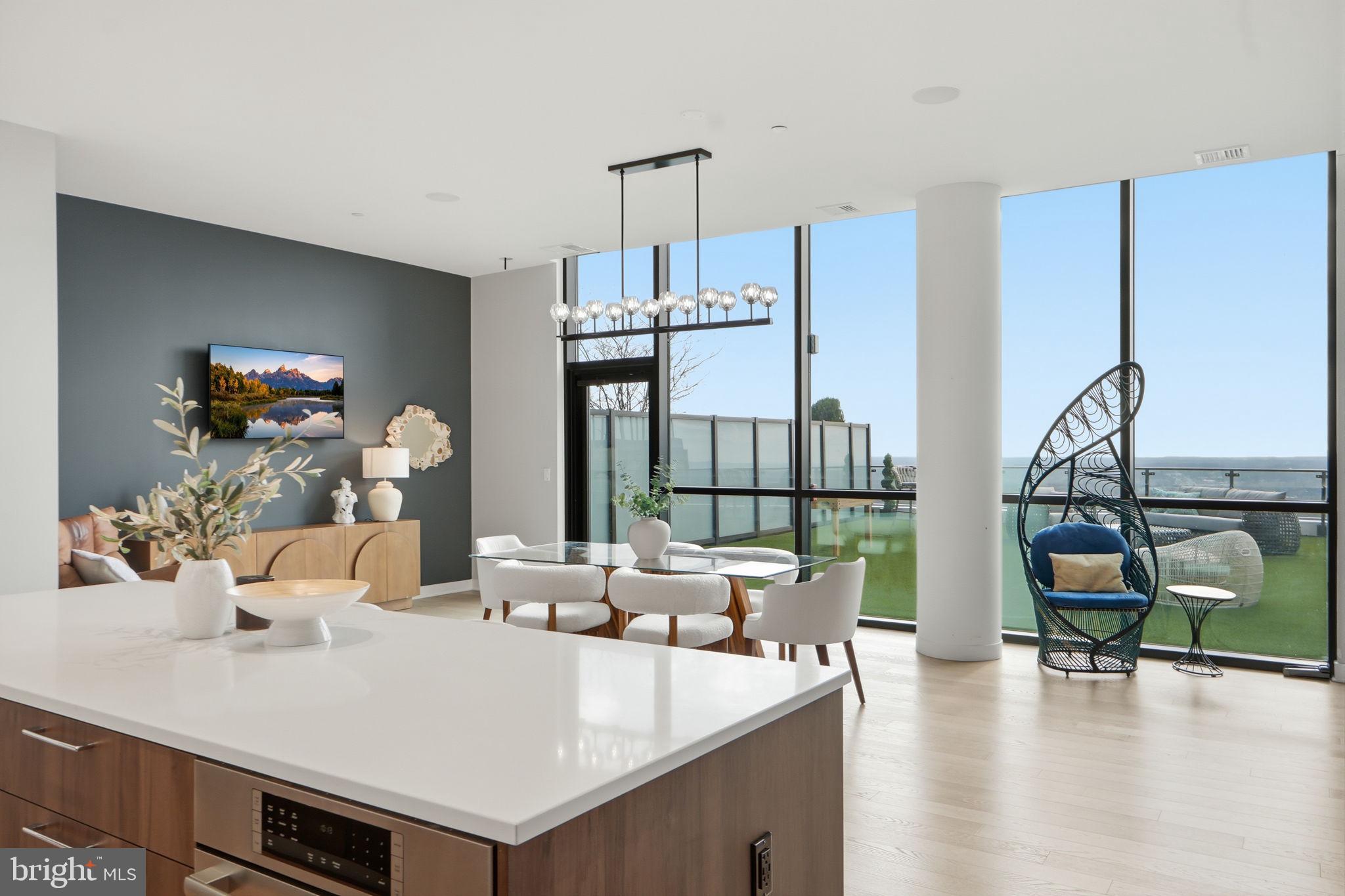 THE BORO TYSONS - Residential