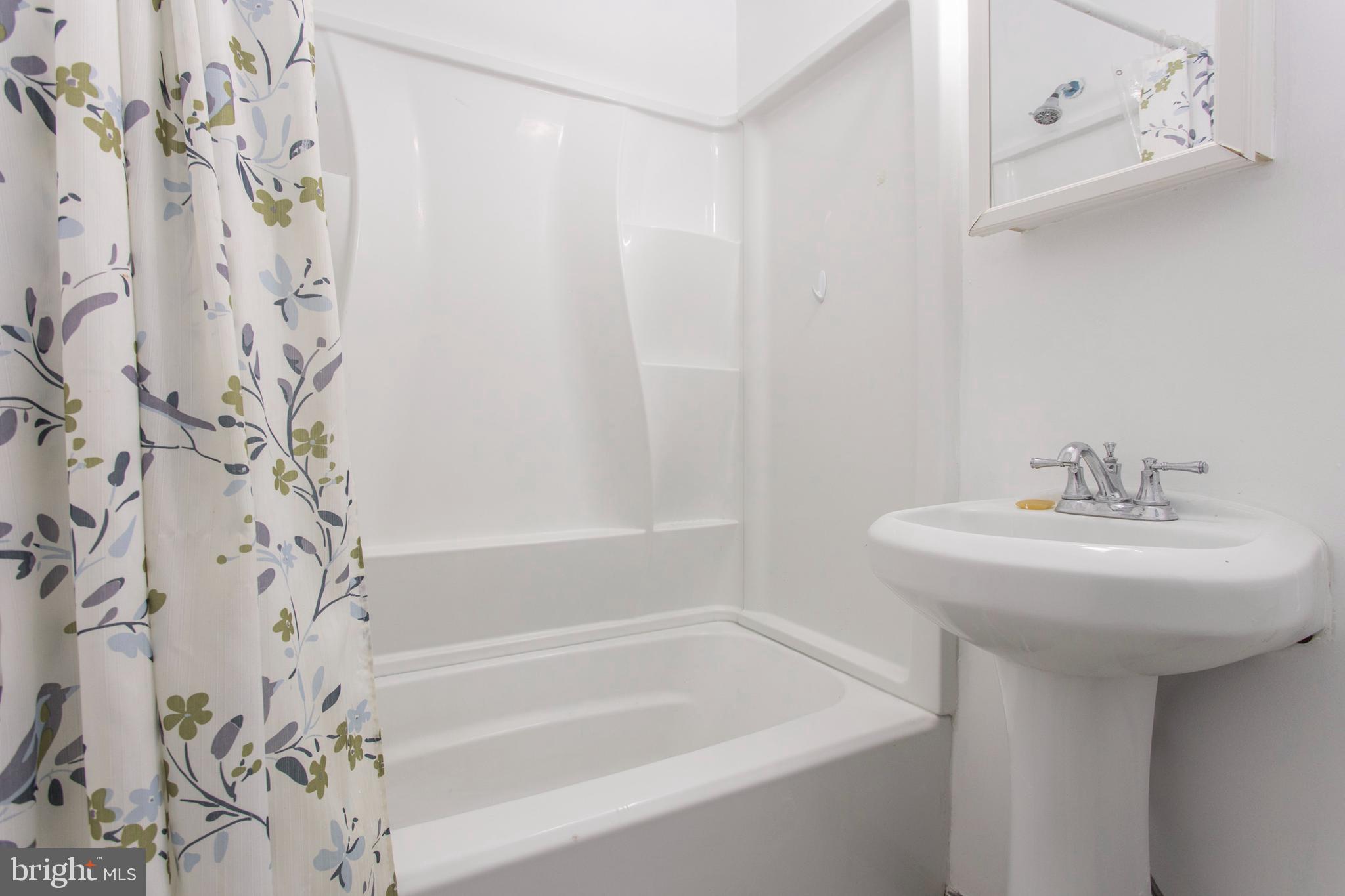 WEST PASSYUNK - Residential