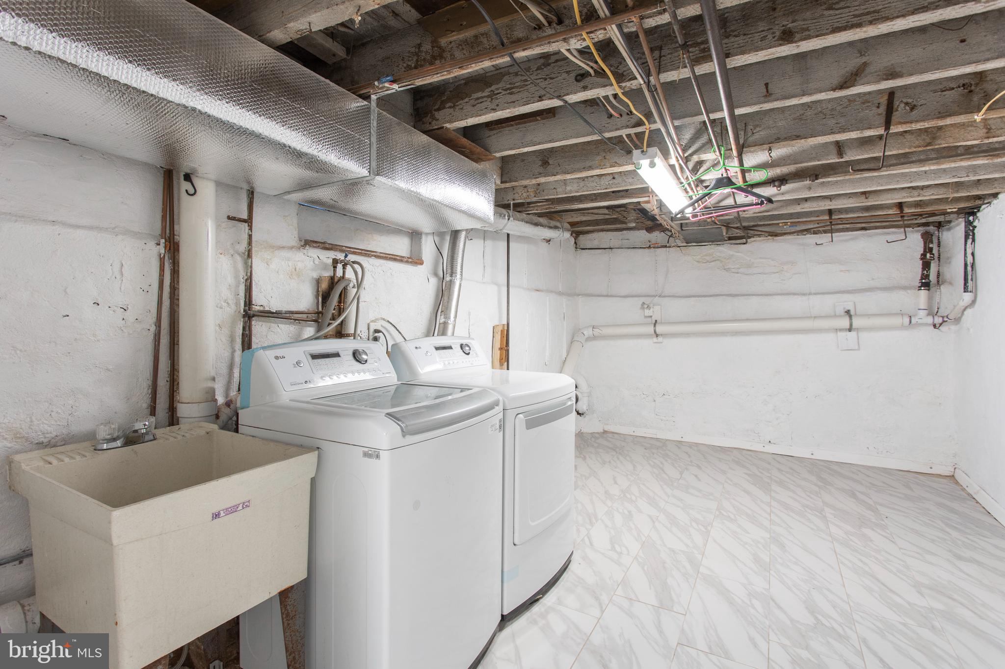 WEST PASSYUNK - Residential