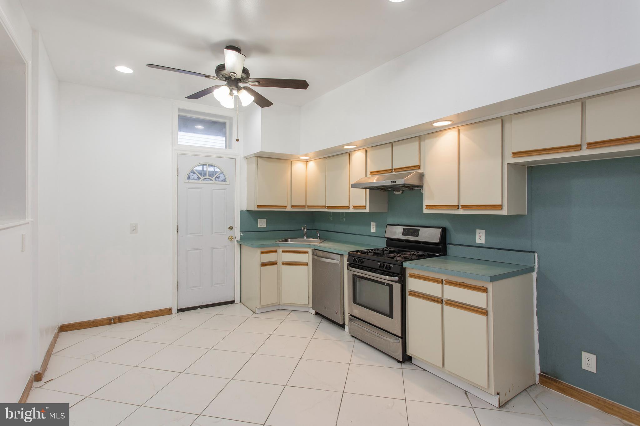 WEST PASSYUNK - Residential