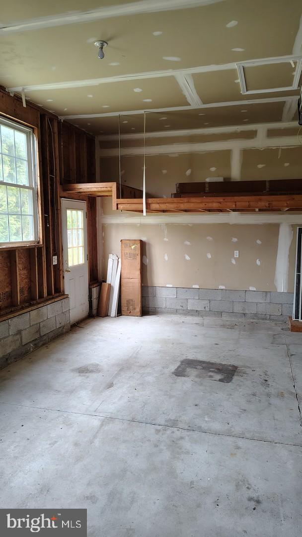 OVERBROOK SHORES - Residential