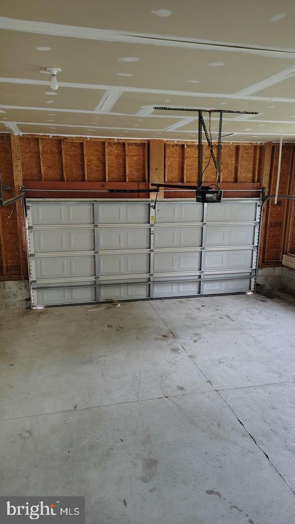 OVERBROOK SHORES - Residential