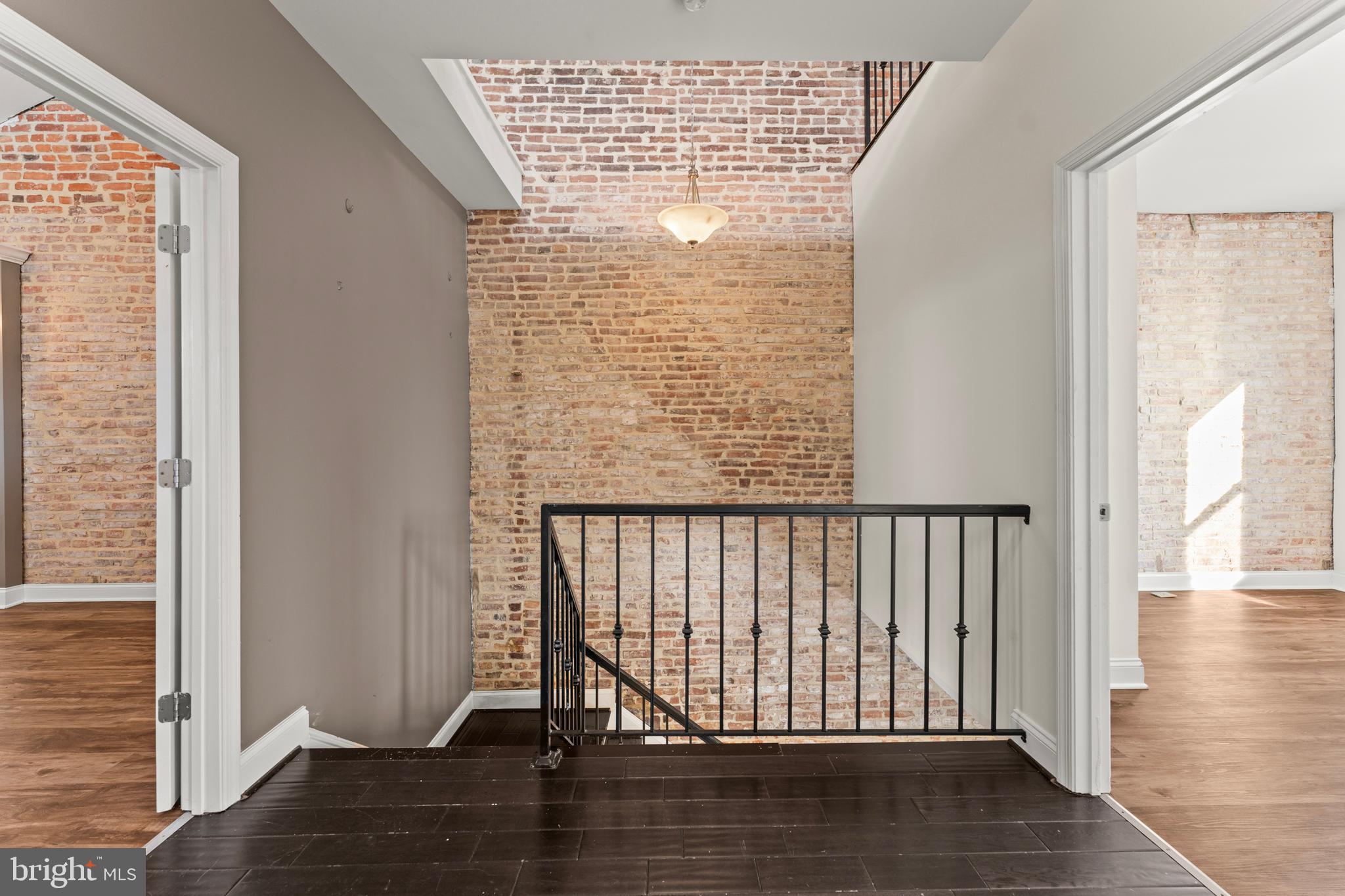 PARK CIRCLE - Residential Lease