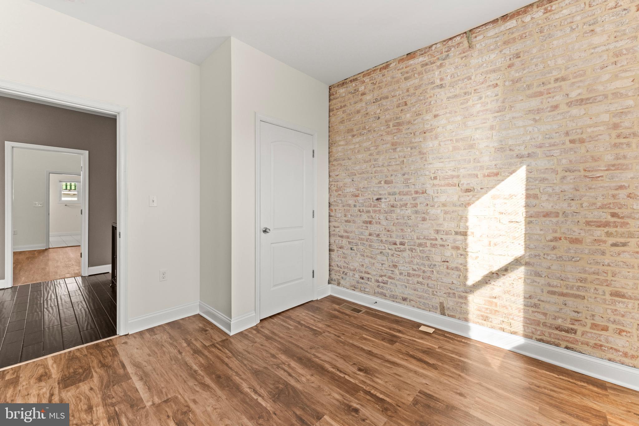 PARK CIRCLE - Residential Lease