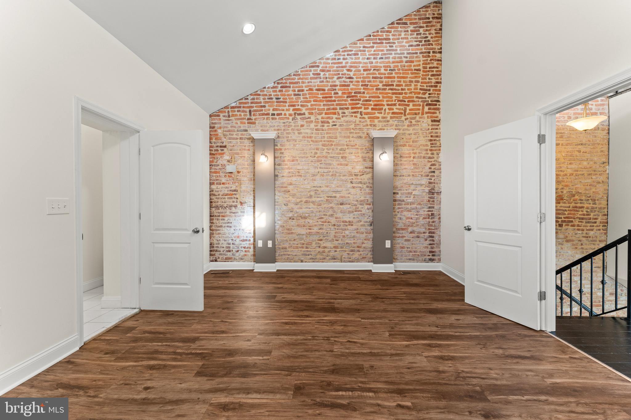 PARK CIRCLE - Residential Lease