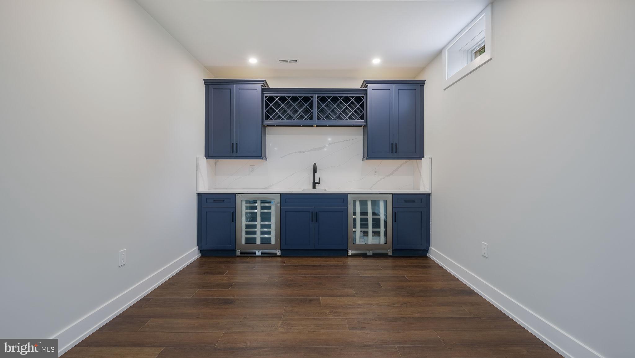 HAMPTON CROSSING - Residential