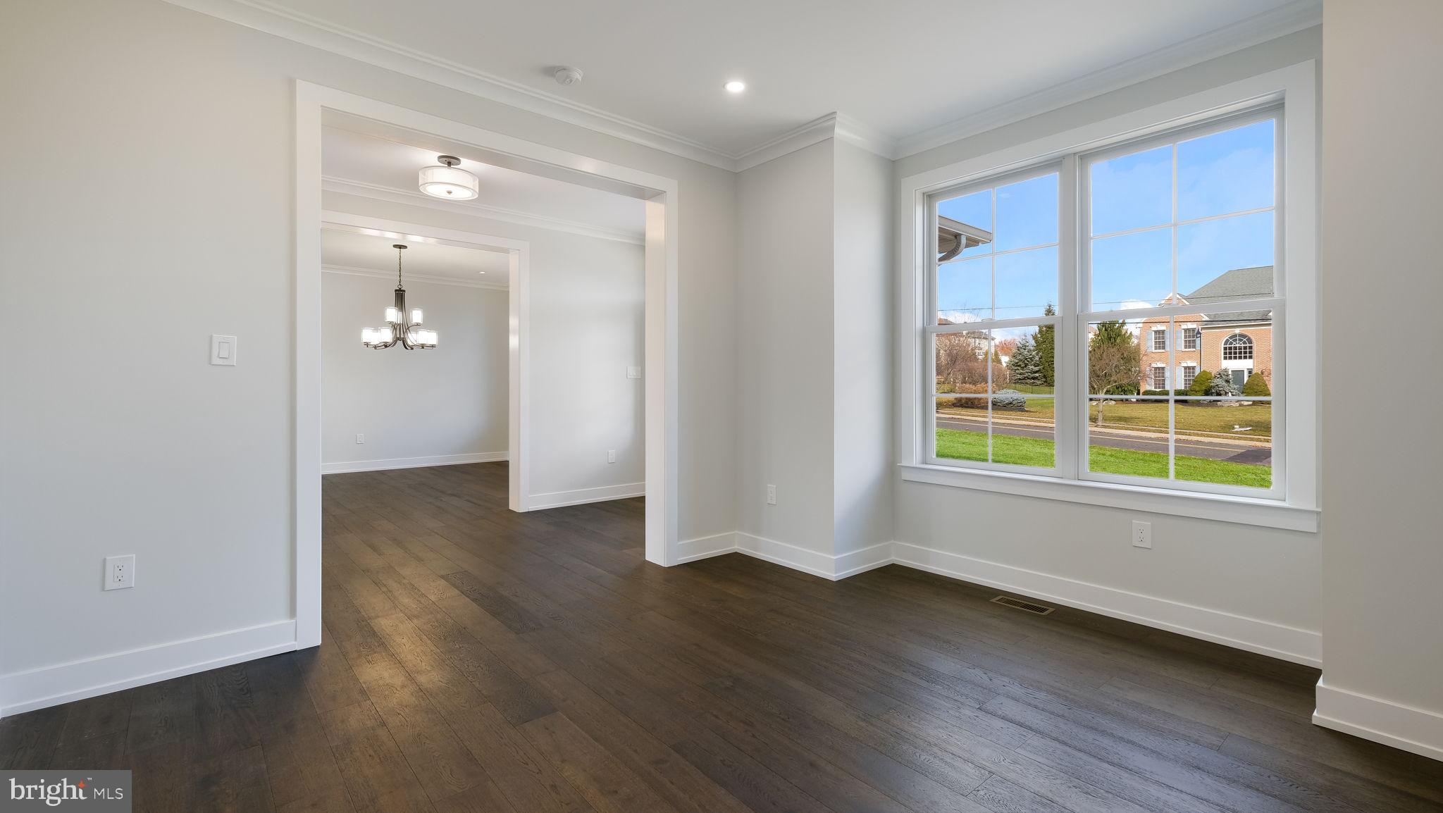 HAMPTON CROSSING - Residential