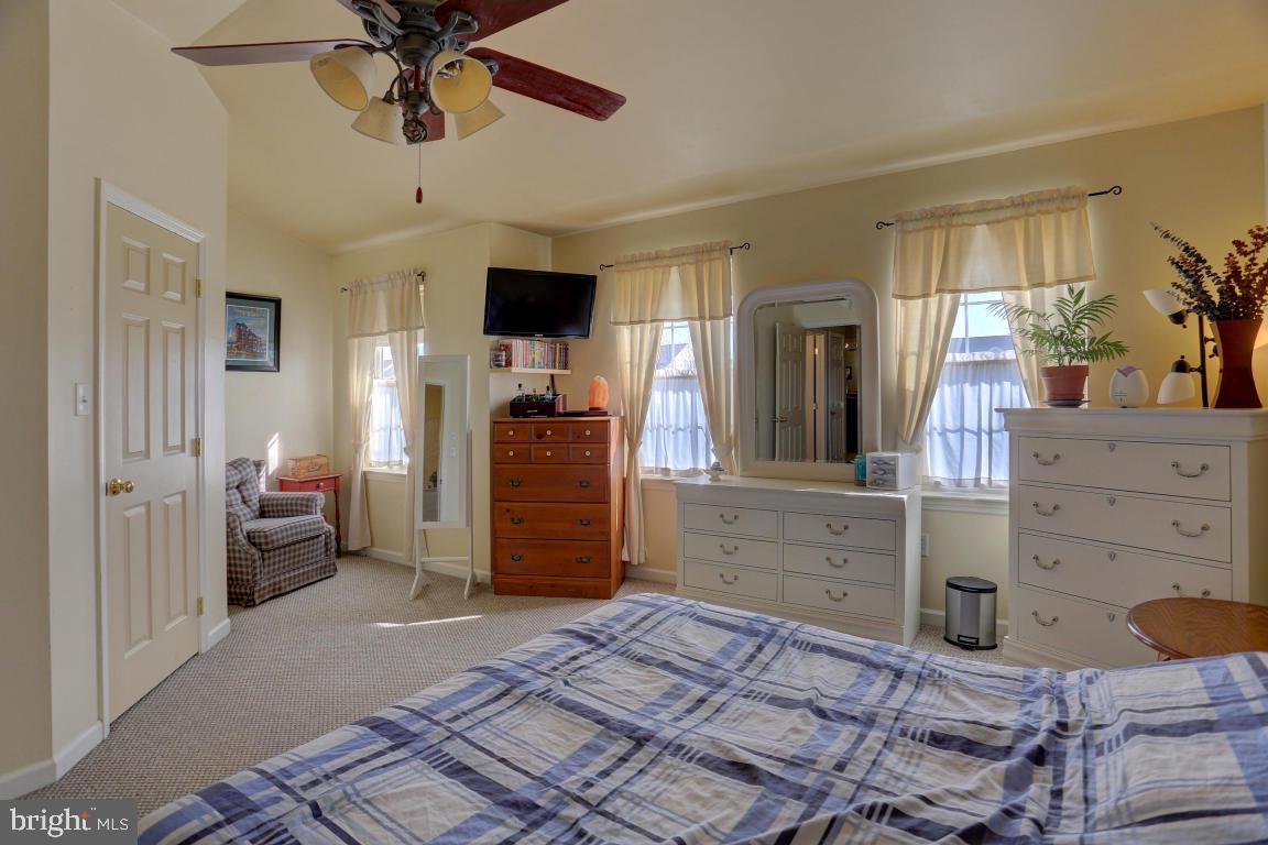 MALLARD PONDS - Residential