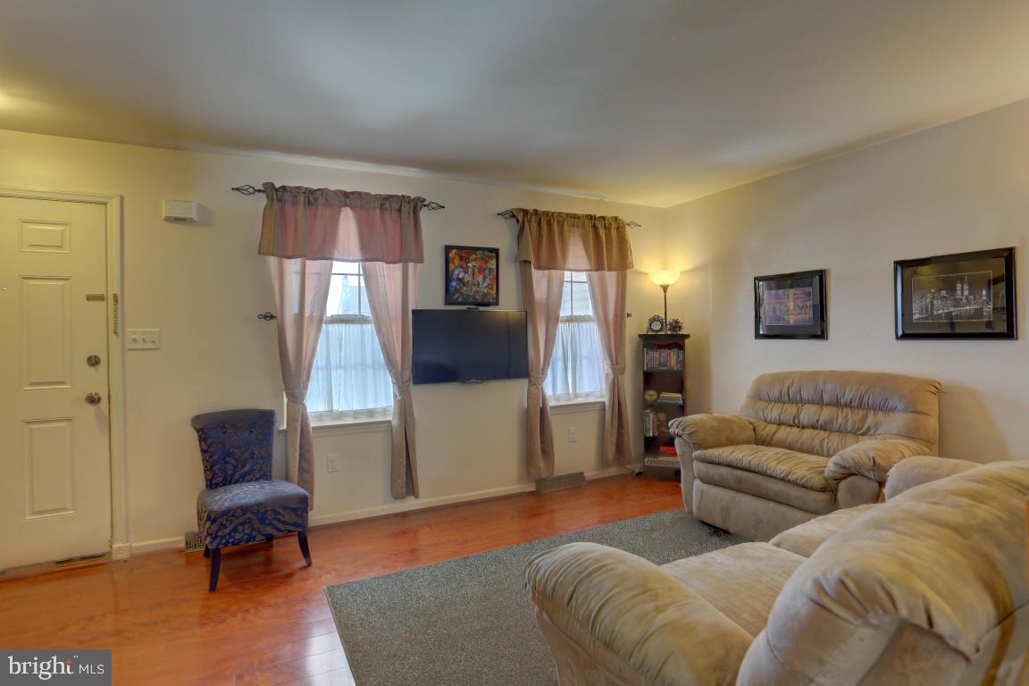 MALLARD PONDS - Residential