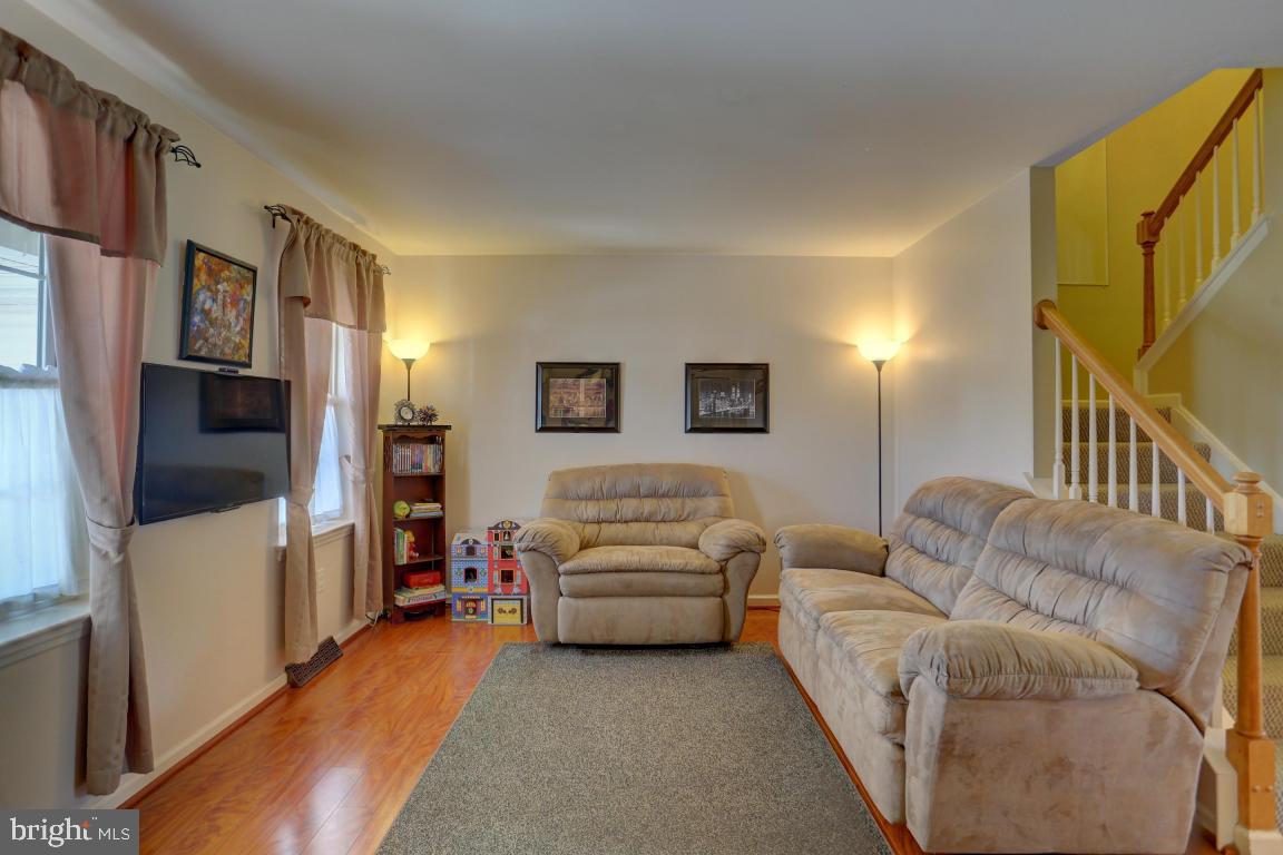 MALLARD PONDS - Residential