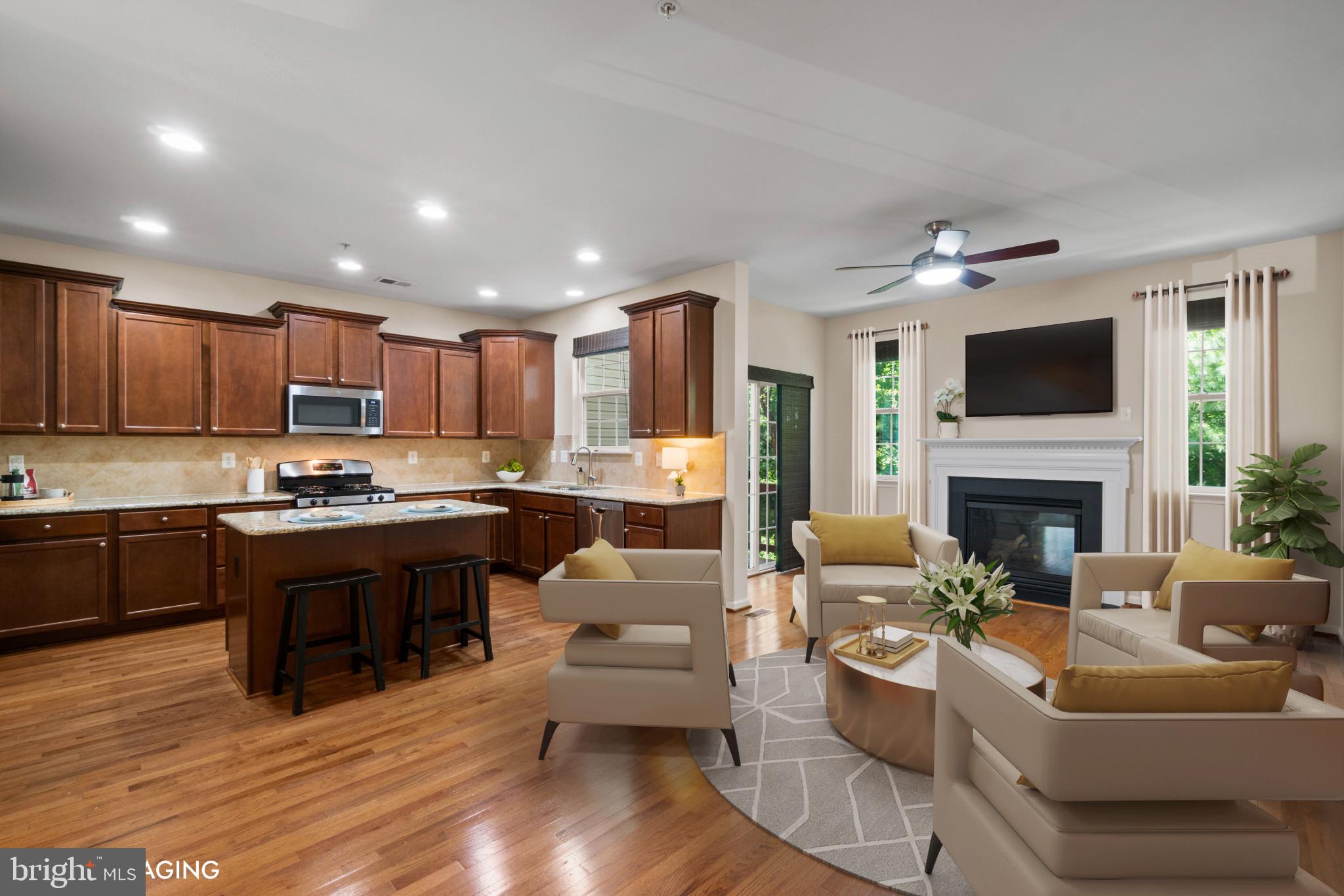 722 HIDDEN OAK