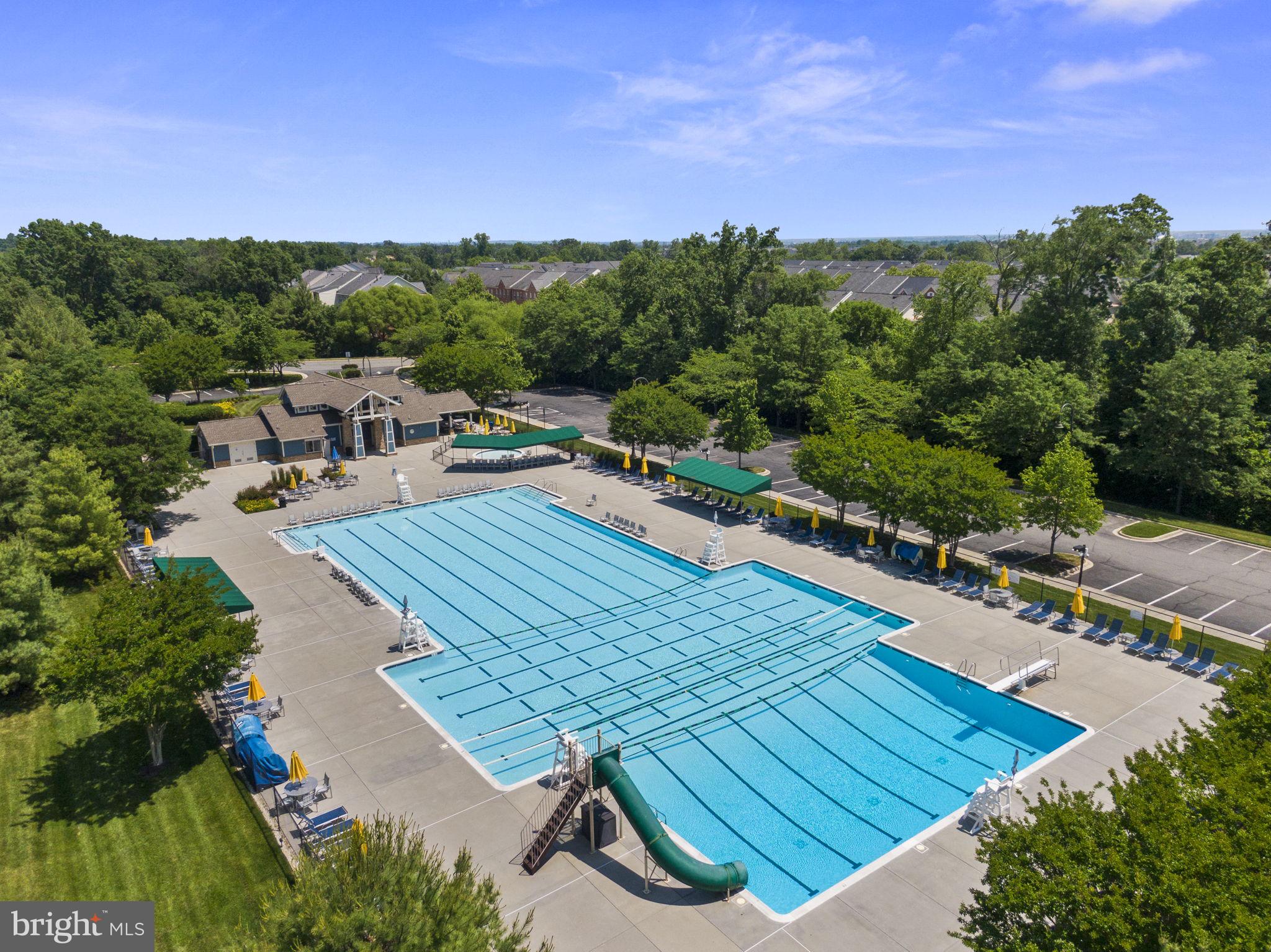 BROADLANDS - Residential