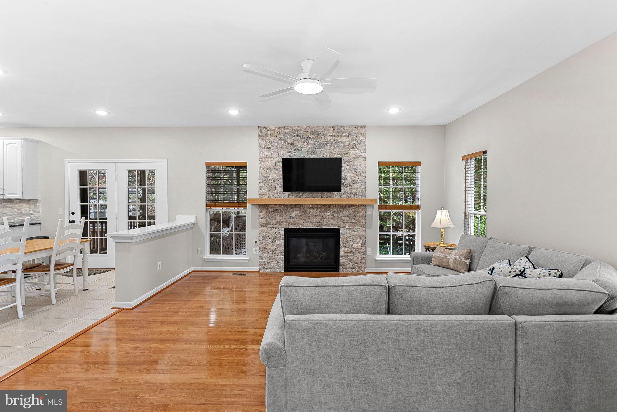 BROADLANDS - Residential