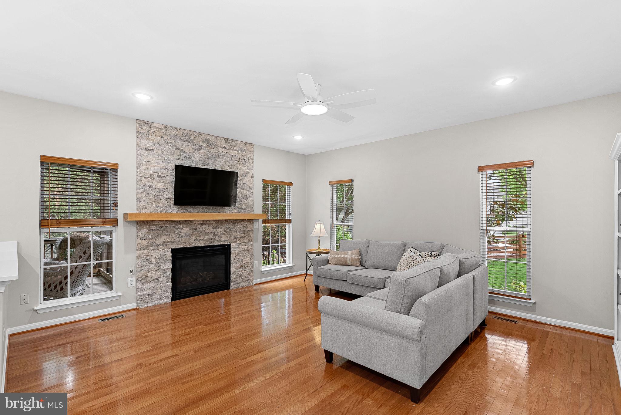 BROADLANDS - Residential