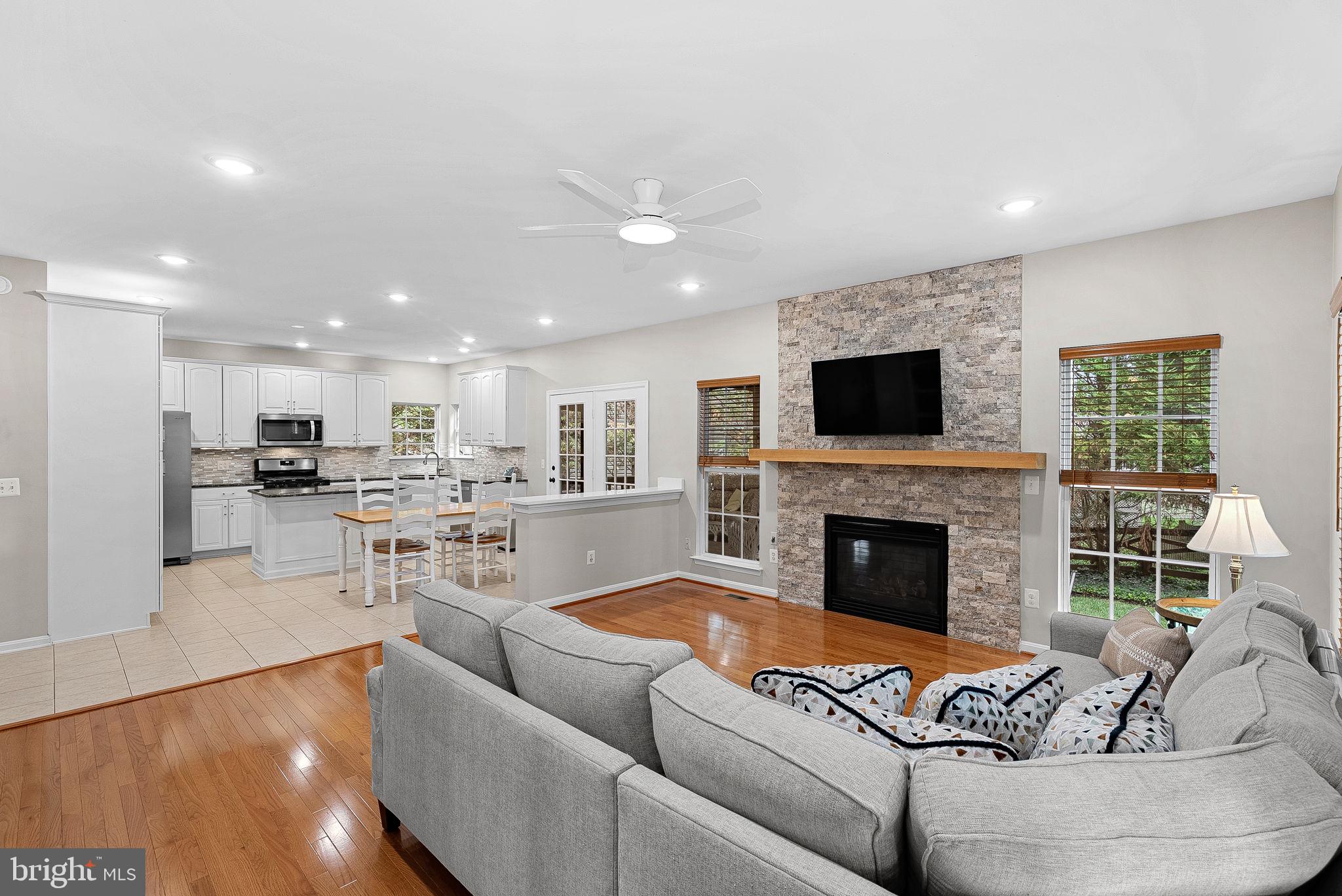 BROADLANDS - Residential