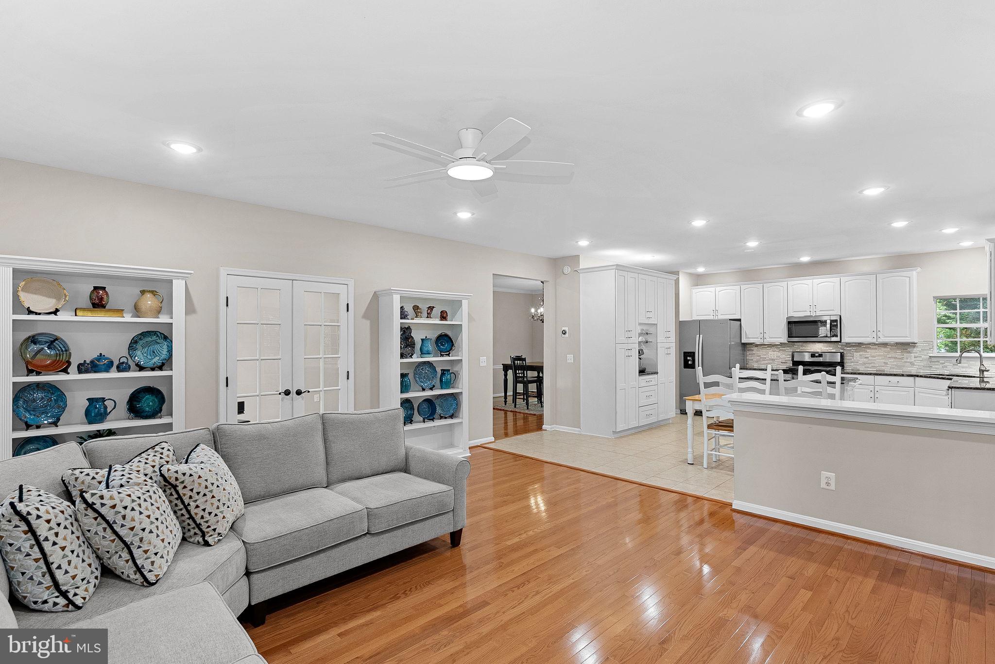 BROADLANDS - Residential