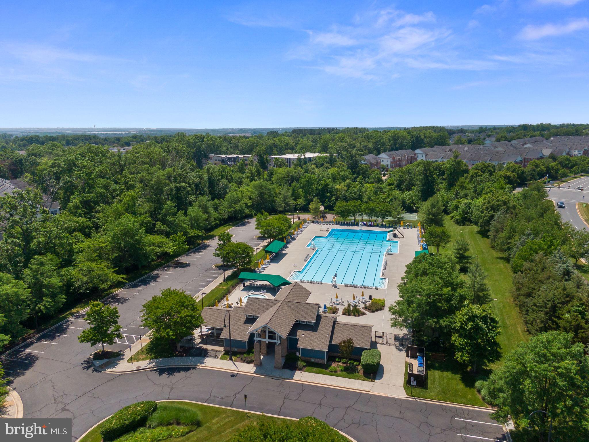 BROADLANDS - Residential